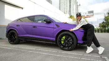 Shakira poklonila Lamborgini obožavatelju, ali troškovi vožnje ga teraju na prodaju Polovni automobili, polovan auto, prodajem auto na sajtu za polovne automobile prodajemauto.rs