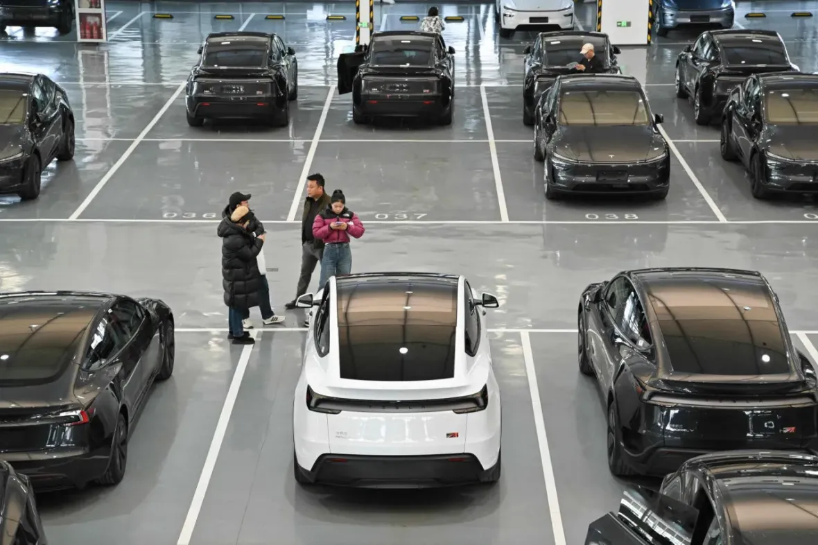 Prodaje se najjeftinija Tesla na svetu: Zašto je niko ne želi kupiti? Polovni automobili, polovan auto, prodajem auto na sajtu za polovne automobile prodajemauto.rs