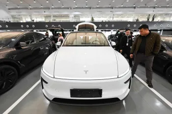 Tesla izigrala sistem za davanje subvencija U četiri salona prodali 8653 auta u samo tri dana Polovni automobili, polovan auto, prodajem auto na sajtu za polovne automobile prodajemauto.rs