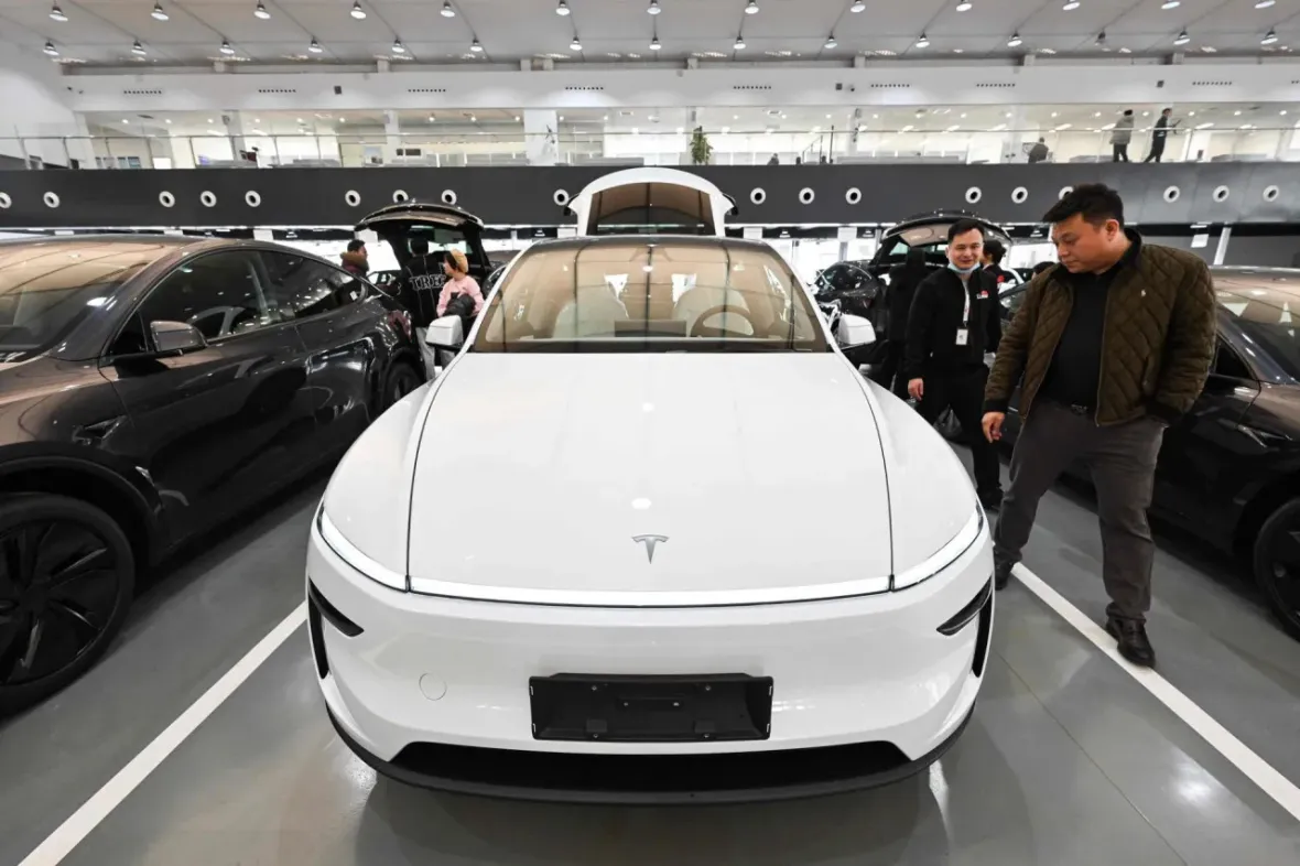 Tesla izigrala sistem za davanje subvencija U četiri salona prodali 8653 auta u samo tri dana Polovni automobili, polovan auto, prodajem auto na sajtu za polovne automobile prodajemauto.rs