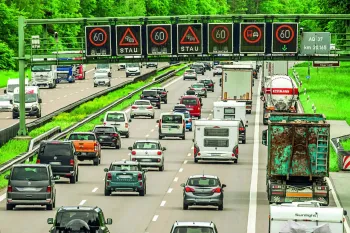 Na Autobahnu je maksimalna dozvoljena brzina neograničena, ali koliko se brzo Nemci zapravo voze? Polovni automobili, polovan auto, prodajem auto na sajtu za polovne automobile prodajemauto.rs