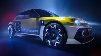 Renault 5 Turbo 3E: 'Mini Superauto' na Pomolu Polovni automobili, polovan auto, prodajem auto na sajtu za polovne automobile prodajemauto.rs