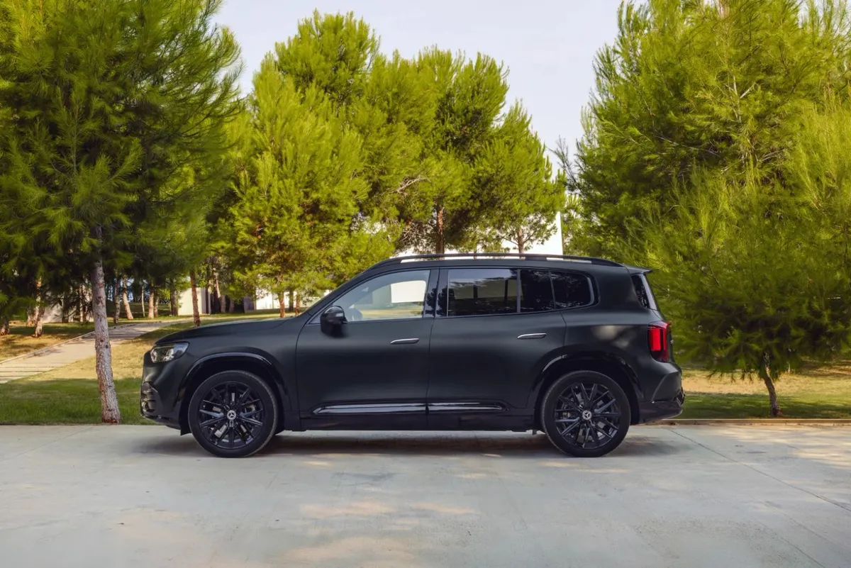 2027 Mercedes-Benz GLB - Prvi pogled: Šta se dešava kada mali sedan postane sedmosed SUV Prodajem Auto