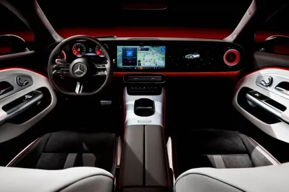 Mercedes-Benz interijer Prodajem Auto