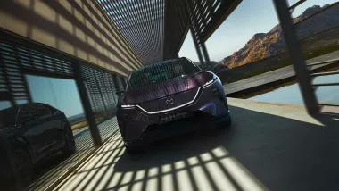 Nova Mazda CX-6e izgleda kao automobil budućnosti, ali se vozi kao da je 2019. godina CarNow365