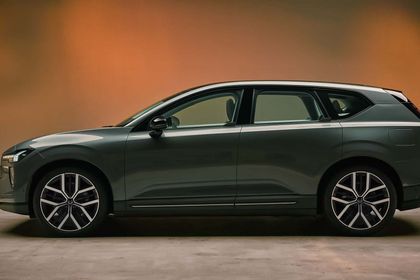 Volvo EX60 - 2027 Prodajem Auto