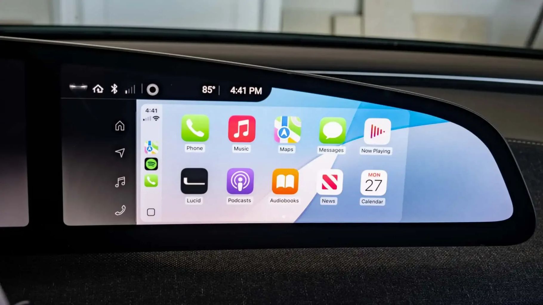 Lucidov Infotainment Sistem: Prava Reinvenicija Polovni automobili, polovan auto, prodajem auto na sajtu za polovne automobile prodajemauto.rs