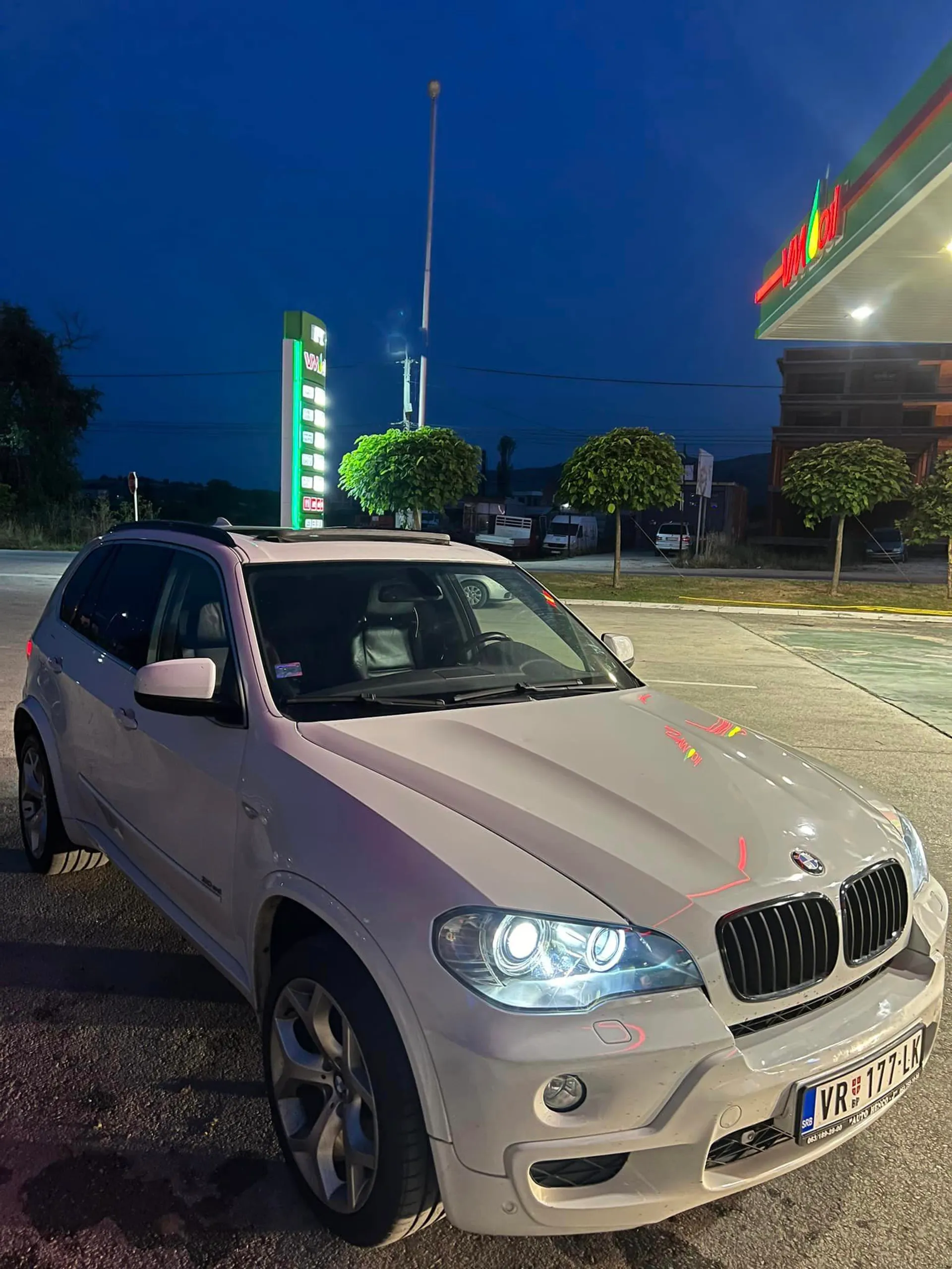 BMW X5 BMW X5 3.0 SD 14.900 € Dizel, 2009 god. Polovni automobili, polovan auto, prodajem auto na sajtu za polovne automobile prodajemauto.rs