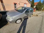 Fiat Punto 1.2 8V  2005 god. Benzin 2600 € Prodajem Auto