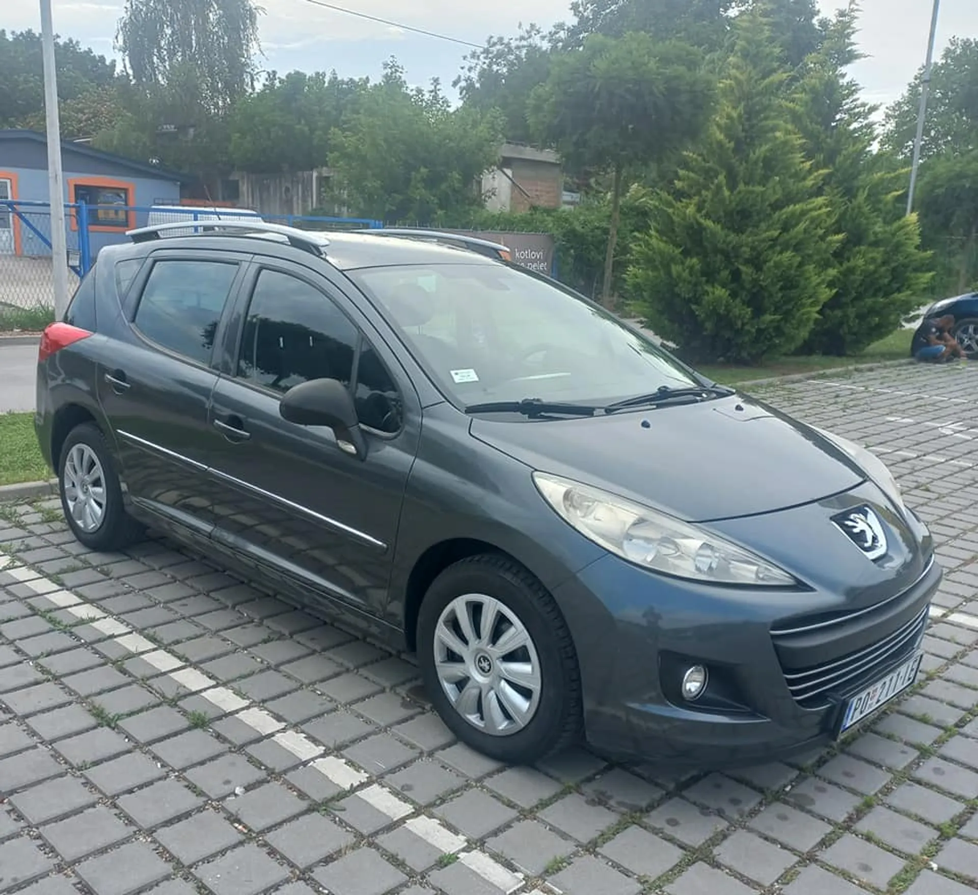 Peugeot 207 1.6 3.300 € Benzin, 2010 god. Polovni automobili, polovan auto, prodajem auto na sajtu za polovne automobile prodajemauto.rs