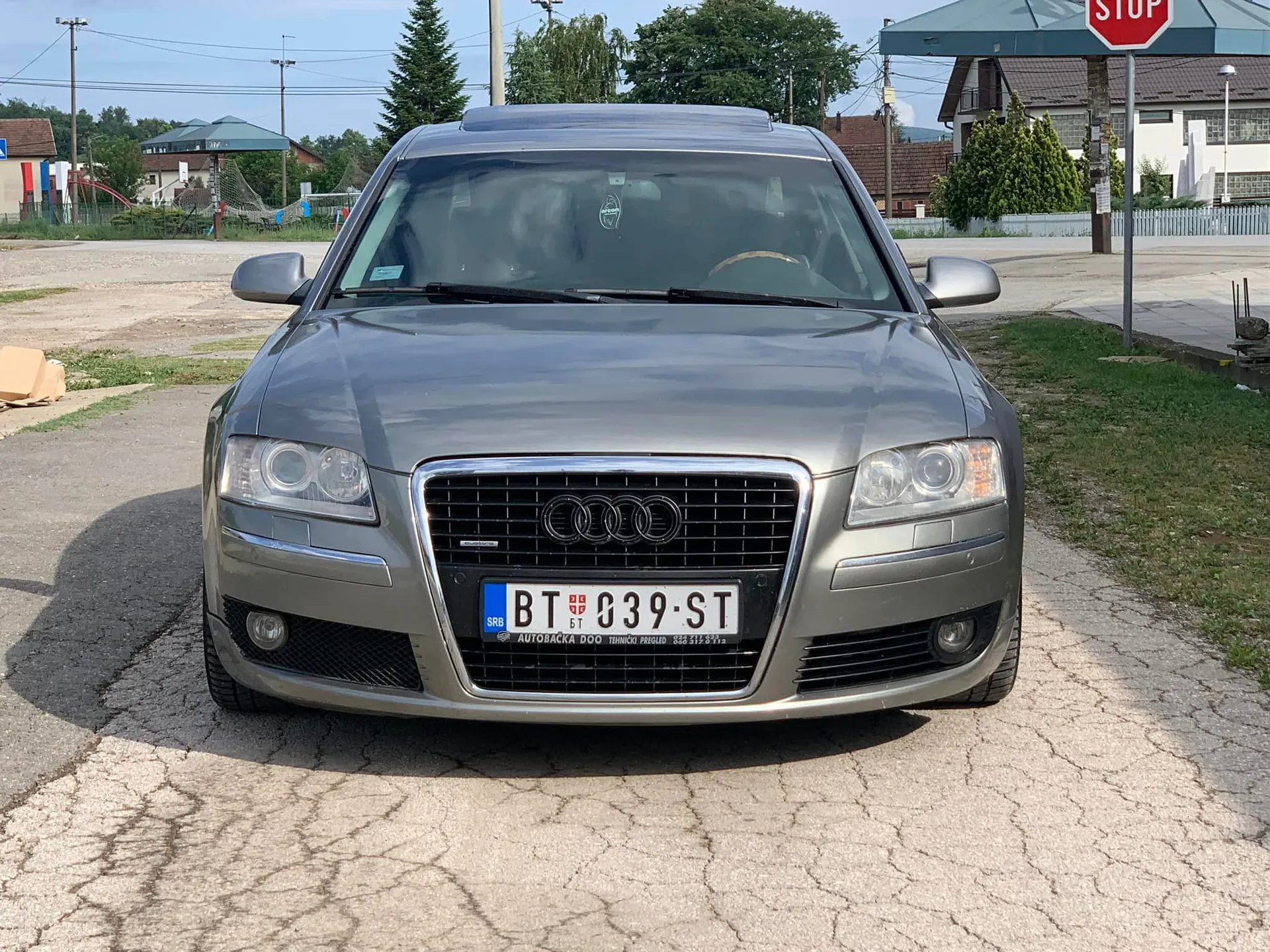 Audi A8 4.0 tdi Quattro 8.650 € Dizel, 2004 god. Polovni automobili, polovan auto, prodajem auto na sajtu za polovne automobile prodajemauto.rs