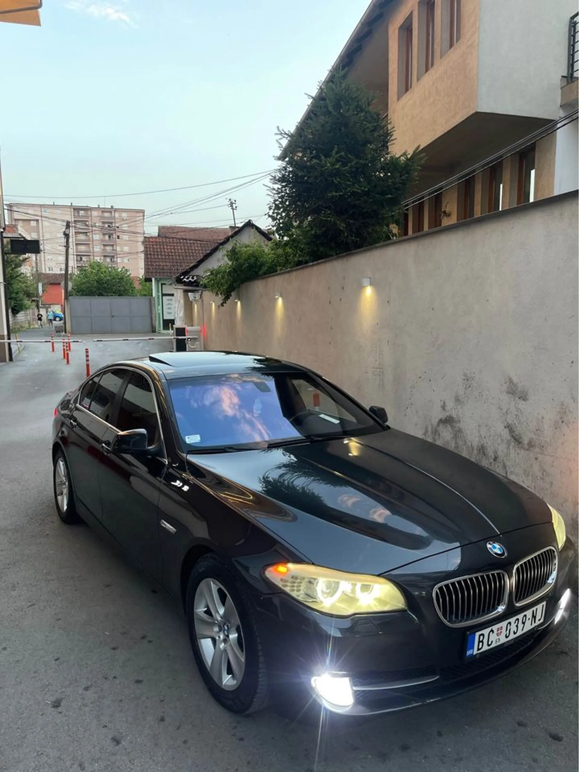 BMW 5 Series 3.0D F10 15.000 € Dizel, 2015 god. Polovni automobili, polovan auto, prodajem auto na sajtu za polovne automobile prodajemauto.rs