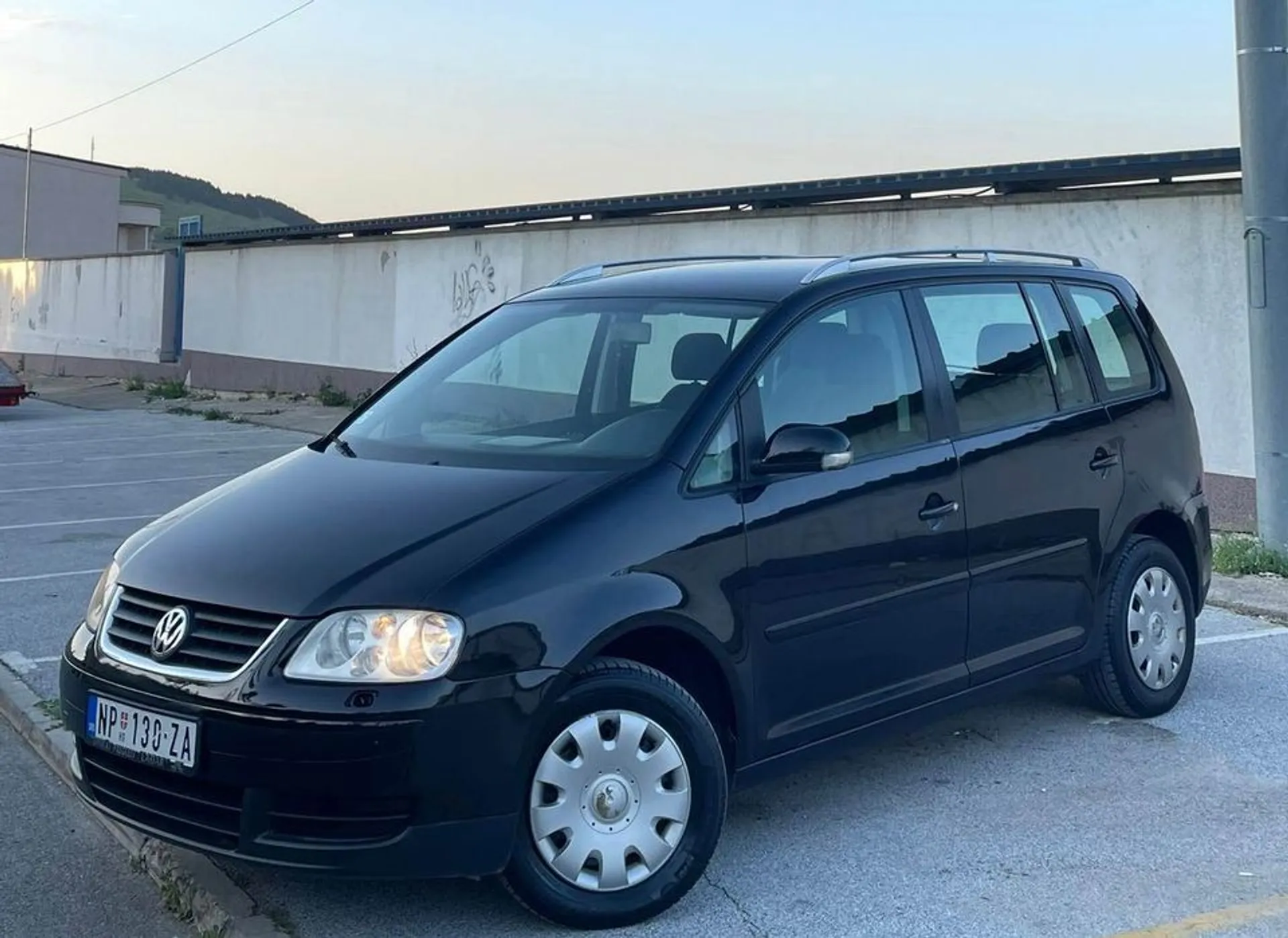Volkswagen Touran 1.9 TDI 2.900 € Dizel, 2006 god. Polovni automobili, polovan auto, prodajem auto na sajtu za polovne automobile prodajemauto.rs