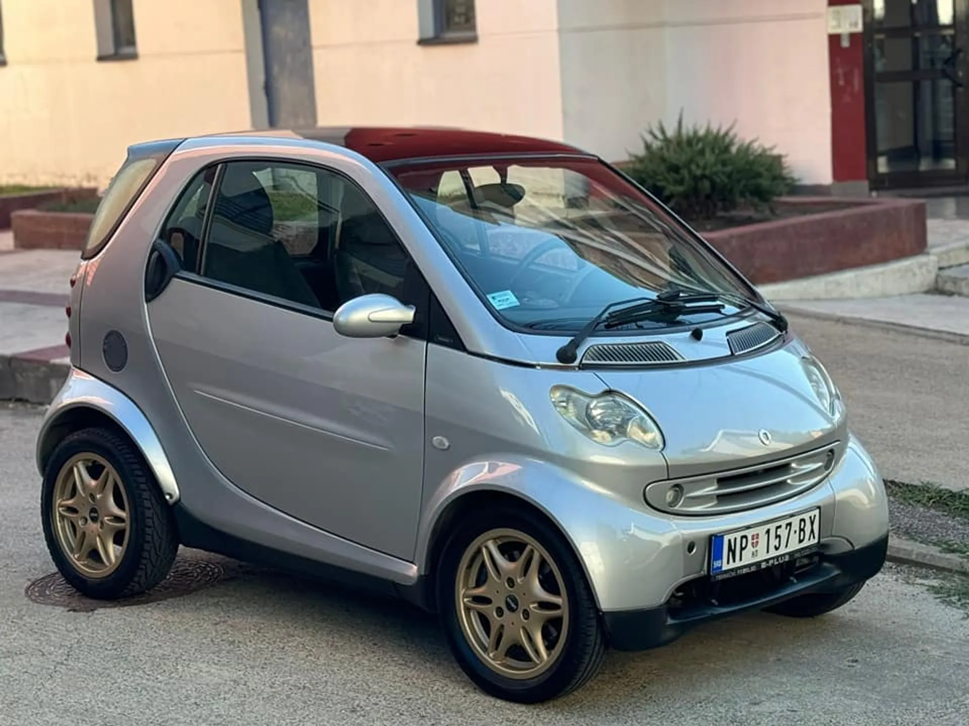 Smart Fortwo 1.900 € Benzin, 2005 god. Polovni automobili, polovan auto, prodajem auto na sajtu za polovne automobile prodajemauto.rs
