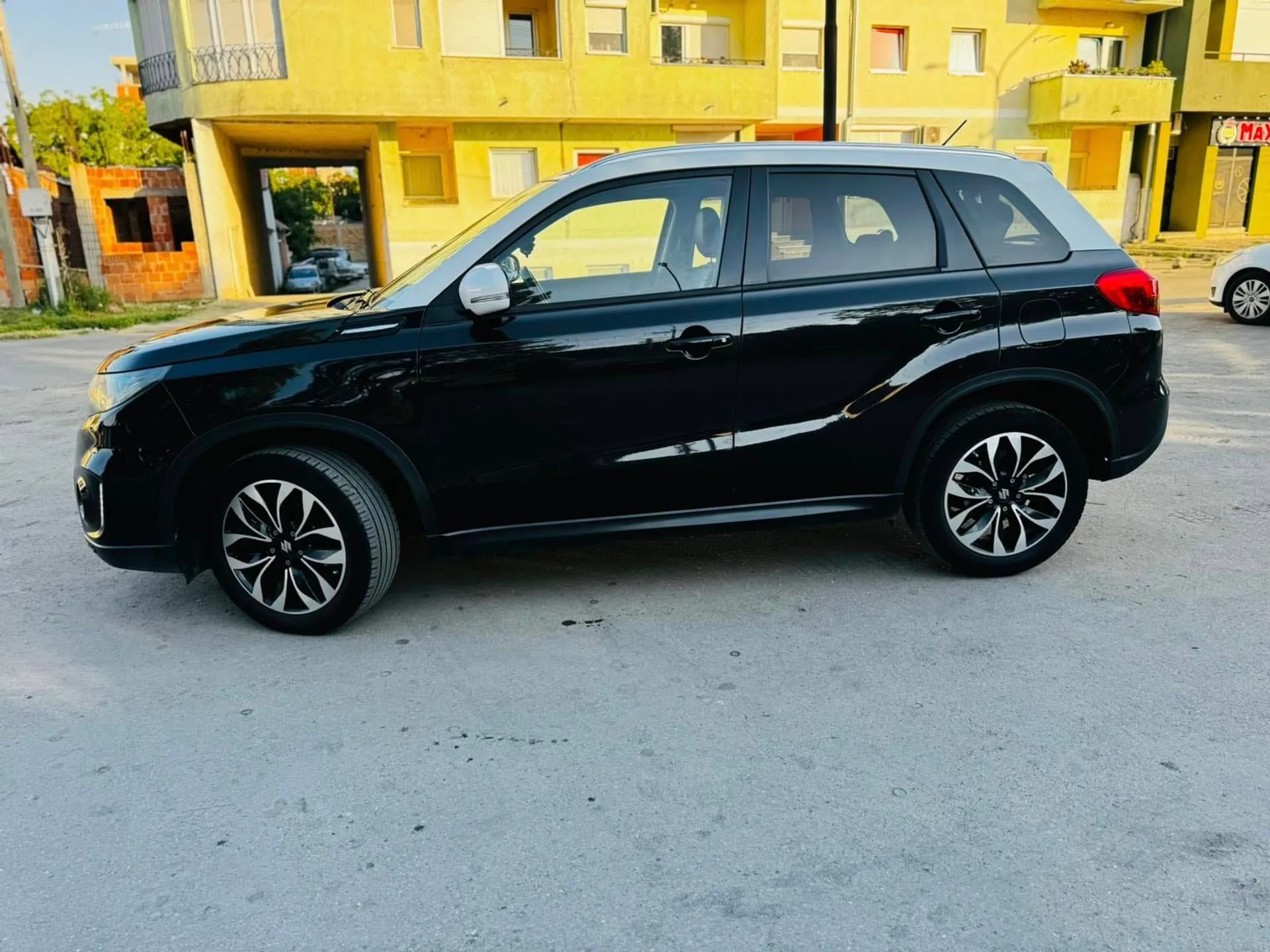 Suzuki Vitara 1.6 2WD-GLX 14.650 € Benzin, 2016 god. Polovni automobili, polovan auto, prodajem auto na sajtu za polovne automobile prodajemauto.rs
