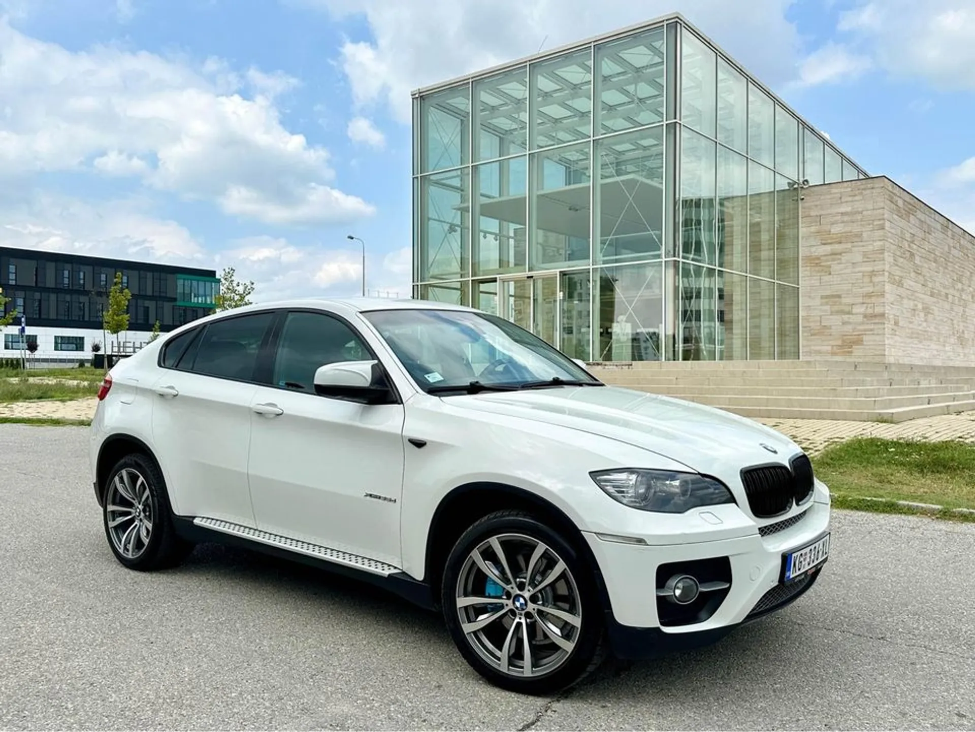 BMW X6 retko dobra prilika 21.000 € Dizel, 2010 god. Polovni automobili, polovan auto, prodajem auto na sajtu za polovne automobile prodajemauto.rs