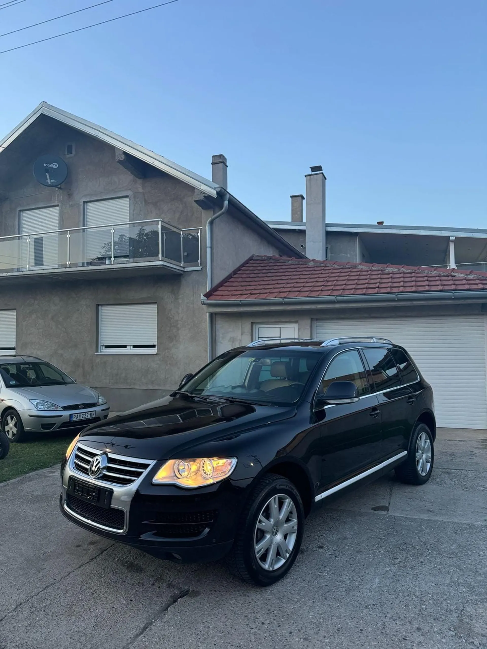 Volkswagen Touareg 3.0 TDI 7.100 € Dizel, 2007 god. Polovni automobili, polovan auto, prodajem auto na sajtu za polovne automobile prodajemauto.rs