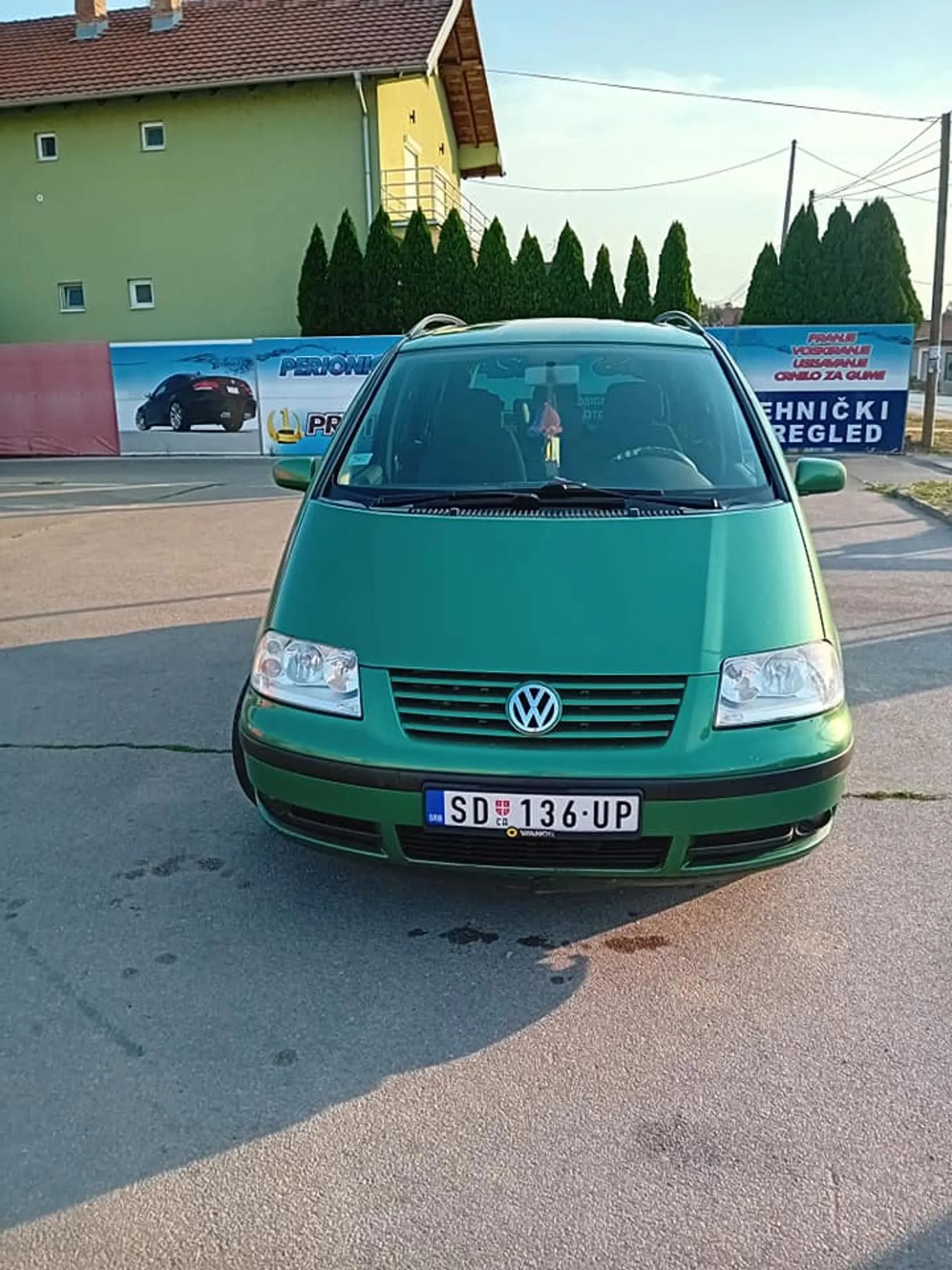 Volkswagen Sharan 1.9 TDI 2.850 € Dizel, 2001 god. Polovni automobili, polovan auto, prodajem auto na sajtu za polovne automobile prodajemauto.rs