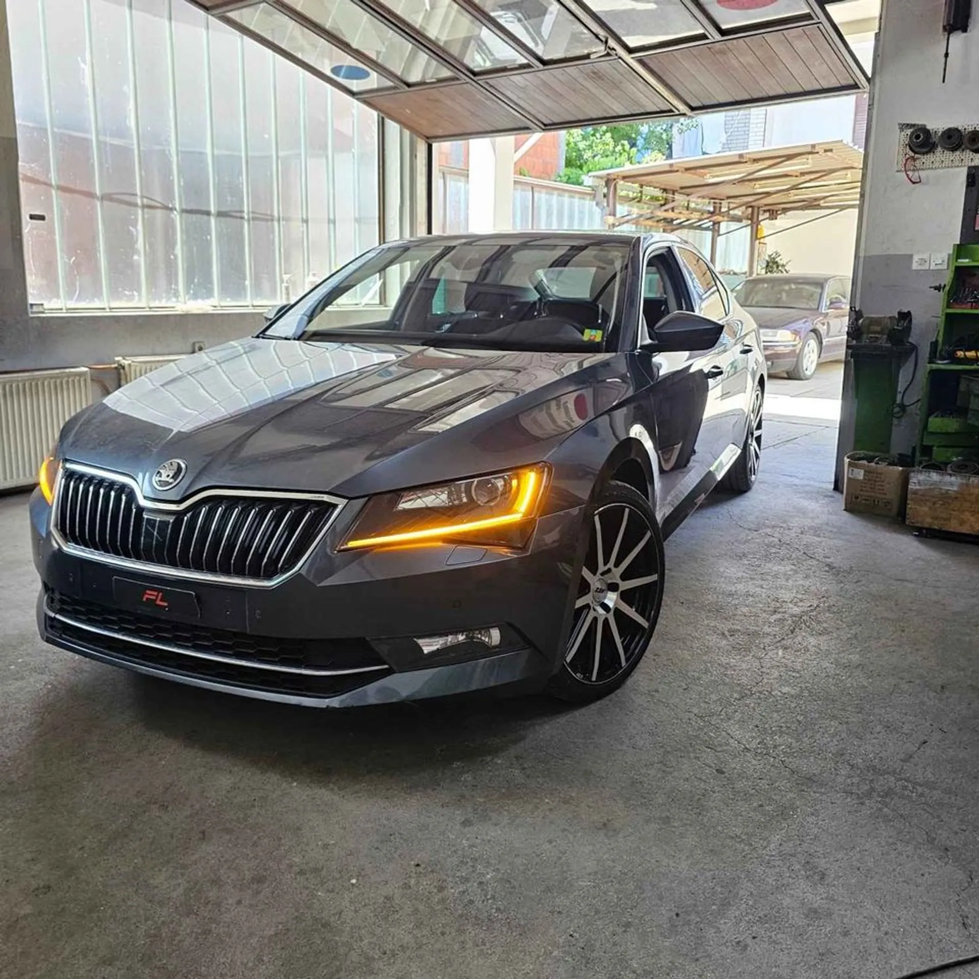 Skoda Superb 2.0 TDI DSG 16.090 € Dizel, 2016 god. Polovni automobili, polovan auto, prodajem auto na sajtu za polovne automobile prodajemauto.rs