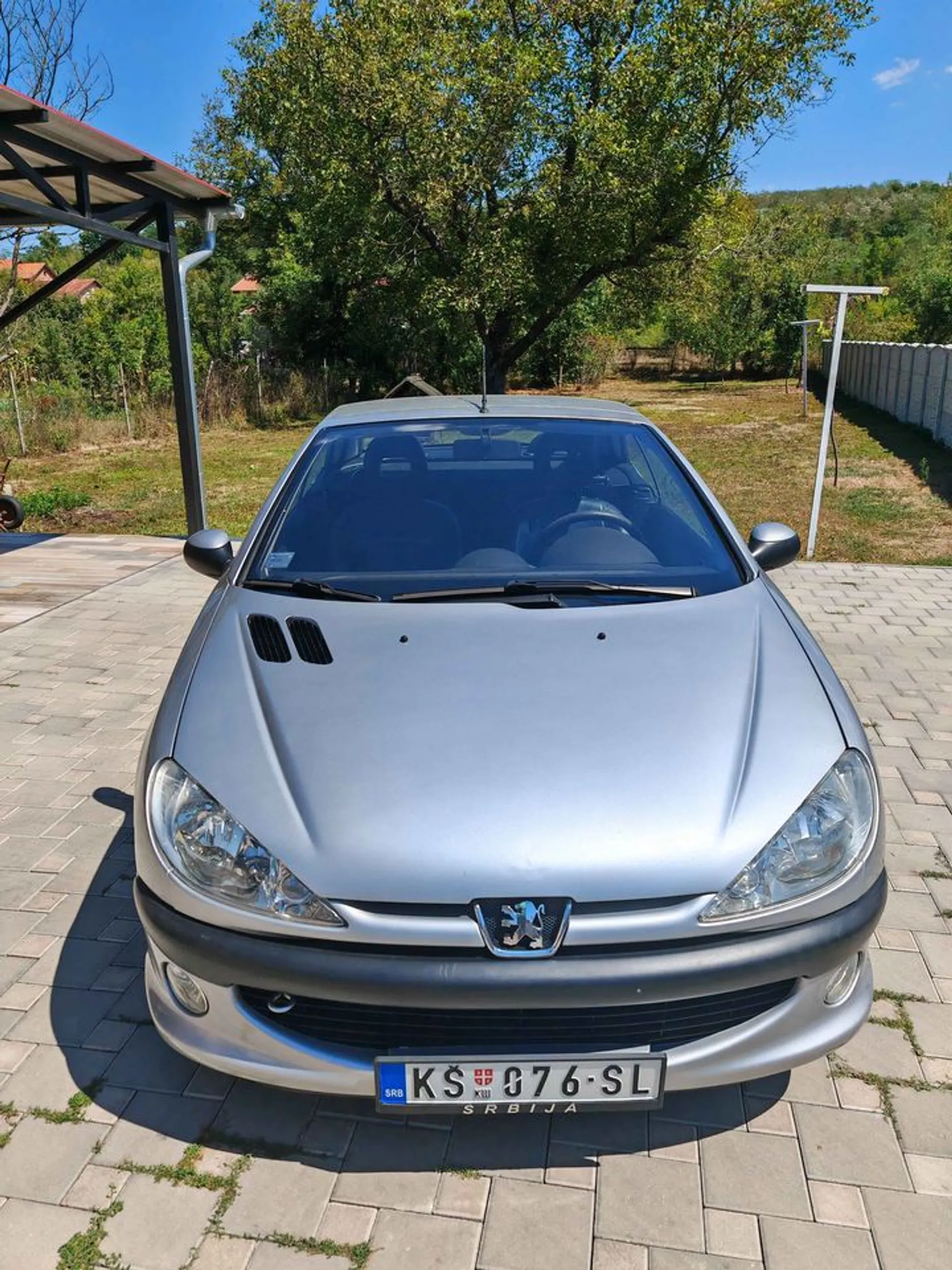 Peugeot 206 2.0 kabrio 1.800 € Benzin, 2001 god. Polovni automobili, polovan auto, prodajem auto na sajtu za polovne automobile prodajemauto.rs