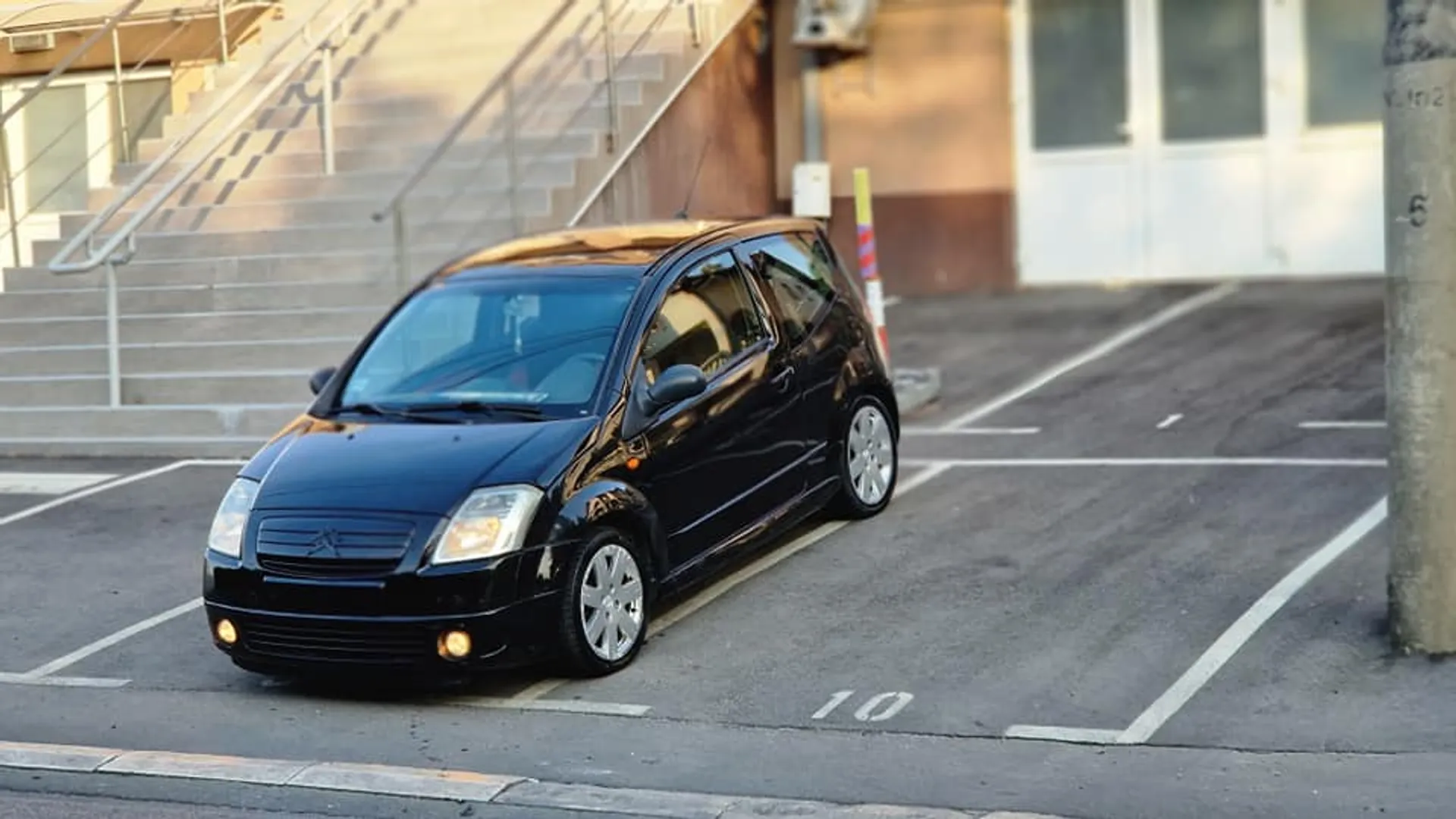 Citroen C2 1.4i 900 € Benzin, 2004 god. Polovni automobili, polovan auto, prodajem auto na sajtu za polovne automobile prodajemauto.rs
