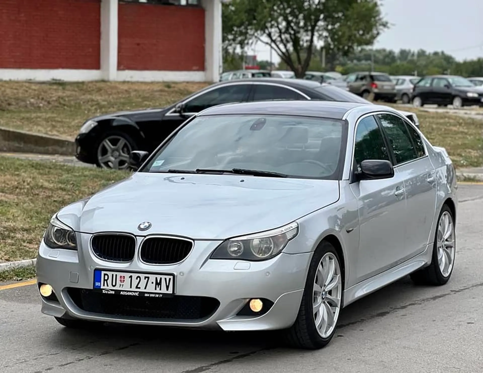 BMW 5 Series 520 M paket 5.800 € Benzin + Gas (TNG), 2004 god. Polovni automobili, polovan auto, prodajem auto na sajtu za polovne automobile prodajemauto.rs
