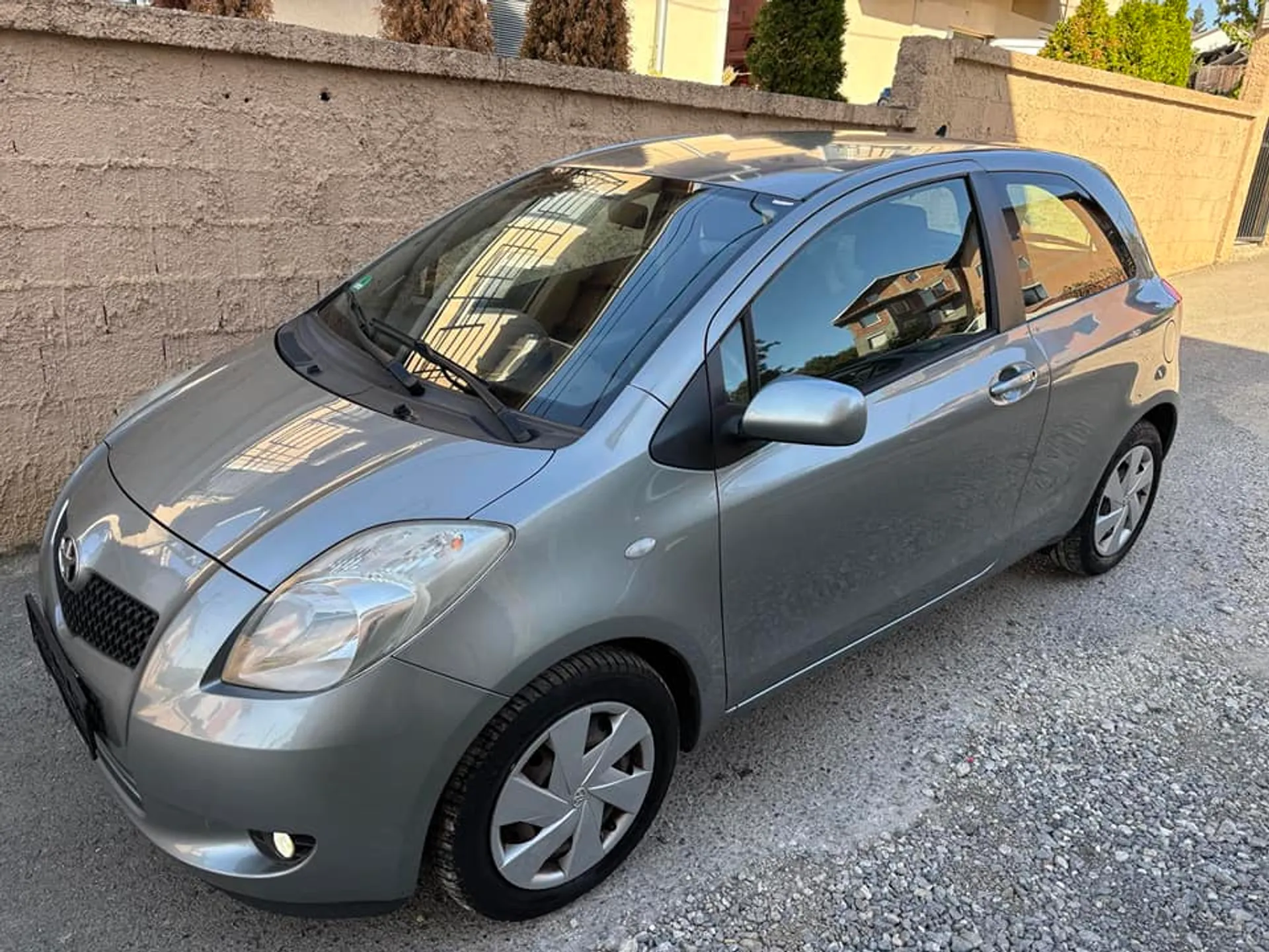 Toyota Yaris 1.3 VVT-i SOL 3.499 € Benzin, 2007 god. Polovni automobili, polovan auto, prodajem auto na sajtu za polovne automobile prodajemauto.rs