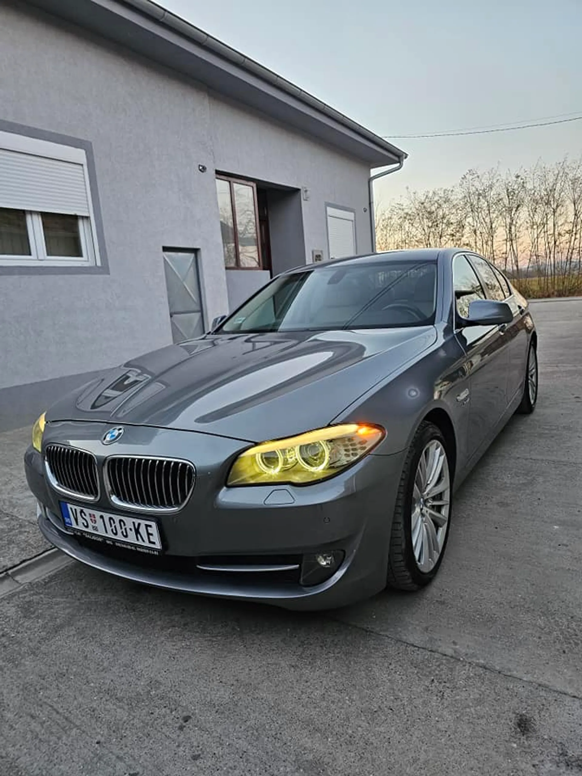 BMW 5 Series 530 D Xdrive 12.600 € Dizel, 2011 god. Polovni automobili, polovan auto, prodajem auto na sajtu za polovne automobile prodajemauto.rs