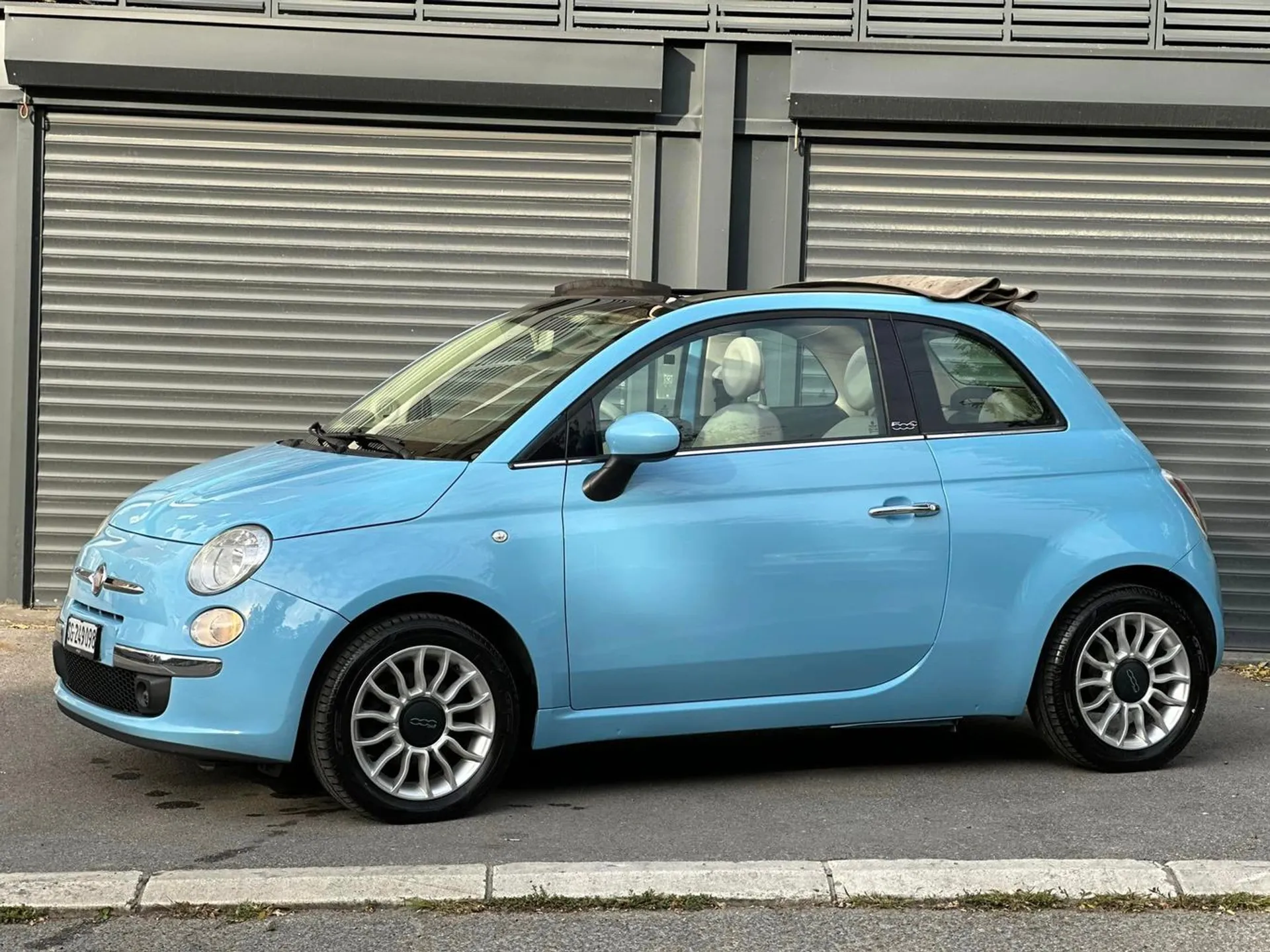 Fiat 500 TwinAir cabrio 5.800 € Benzin, 2012 god. Polovni automobili, polovan auto, prodajem auto na sajtu za polovne automobile prodajemauto.rs