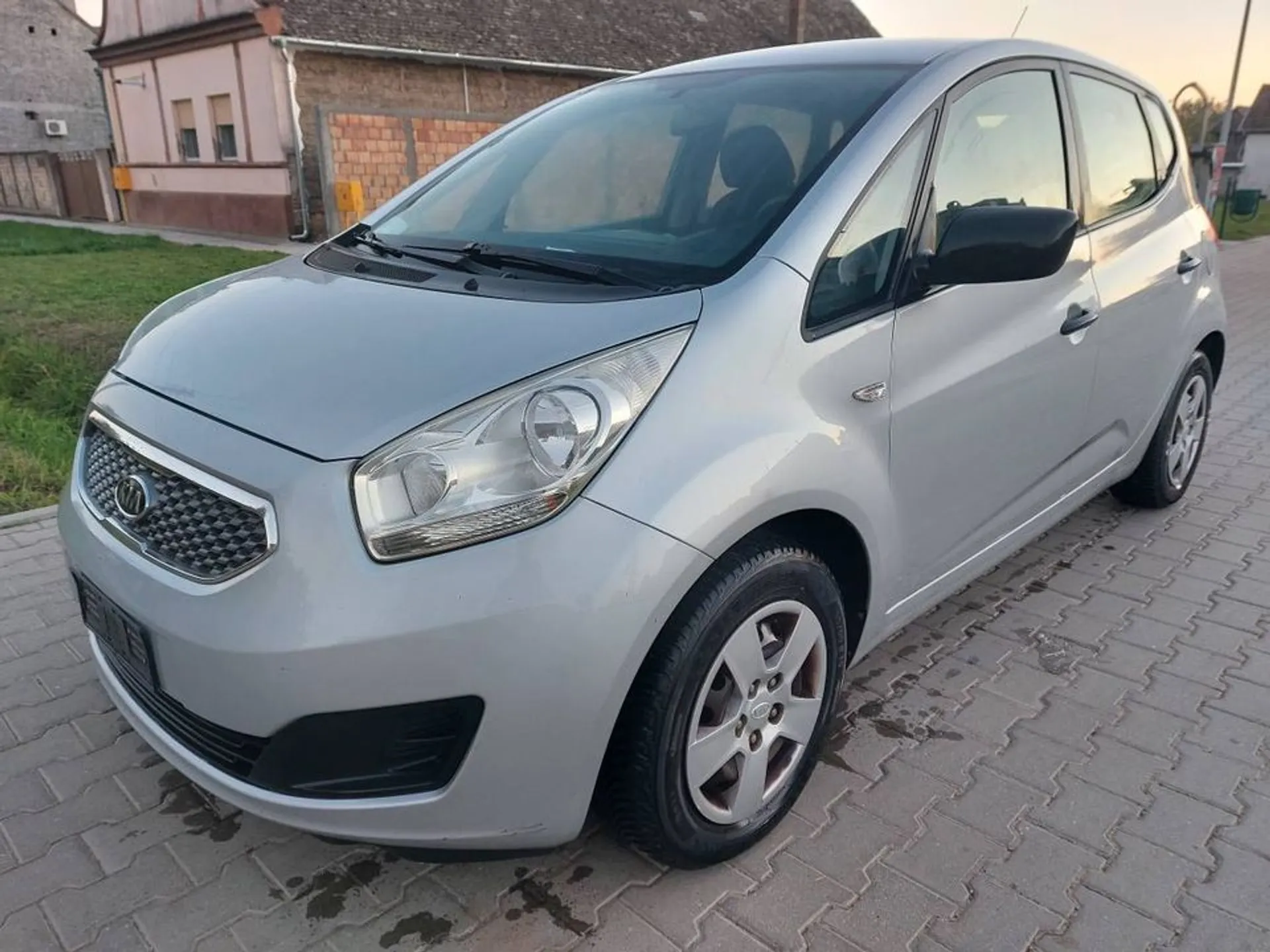 Kia Venga 1.4i 4.600 € Benzin + Gas (TNG), 2012 god. Polovni automobili, polovan auto, prodajem auto na sajtu za polovne automobile prodajemauto.rs