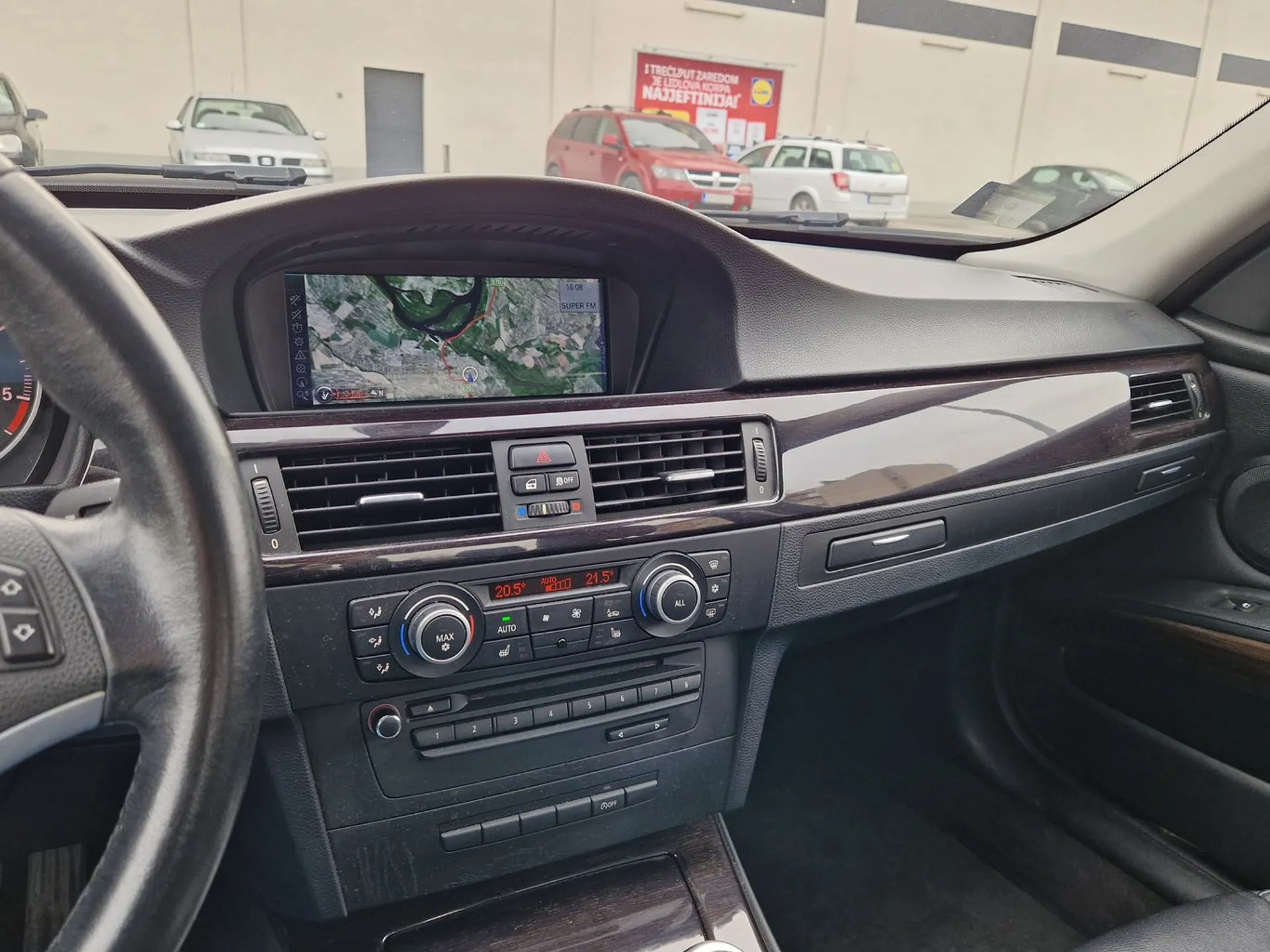 BMW 3 Series 318 2.0 7.000 € Dizel, 2011 god. Polovni automobili, polovan auto, prodajem auto na sajtu za polovne automobile prodajemauto.rs