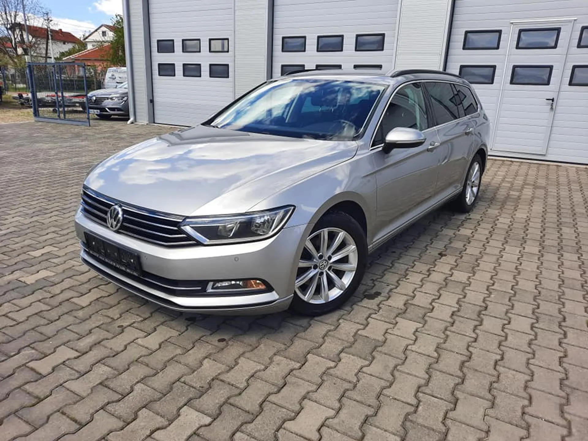 Volkswagen Passat B8 2.0 TDI DSG 12.999 € Dizel, 2015 god. Polovni automobili, polovan auto, prodajem auto na sajtu za polovne automobile prodajemauto.rs