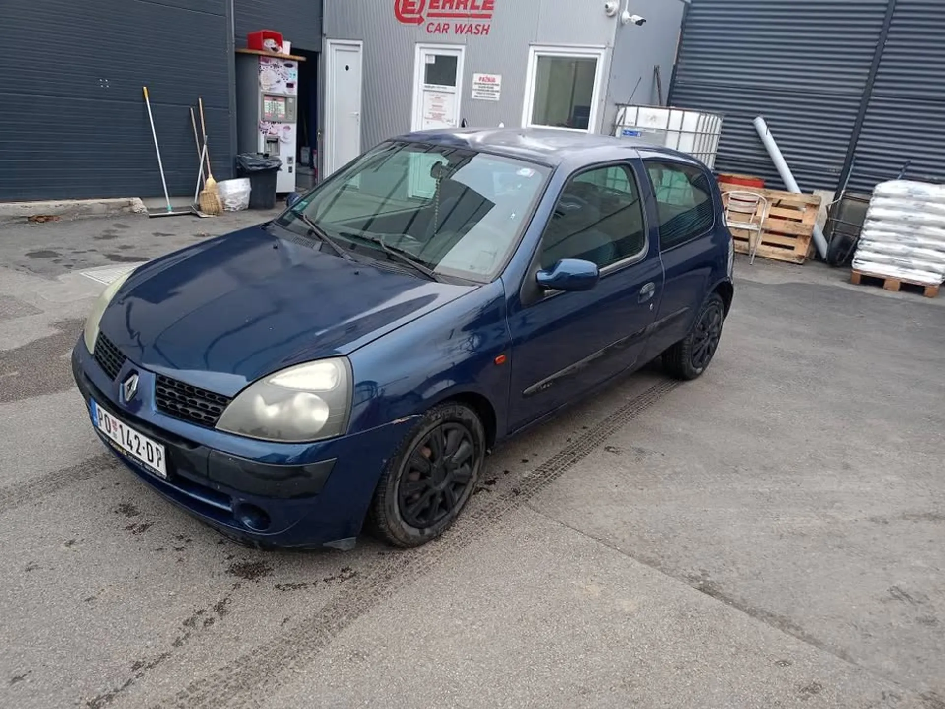 Renault Clio 1.350 € Benzin, 2001 god. Polovni automobili, polovan auto, prodajem auto na sajtu za polovne automobile prodajemauto.rs