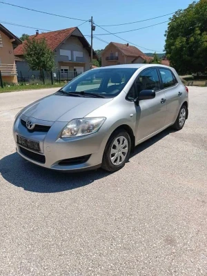 Toyota Auris 1.3 vvti 4.550 € Benzin, 2009 god.