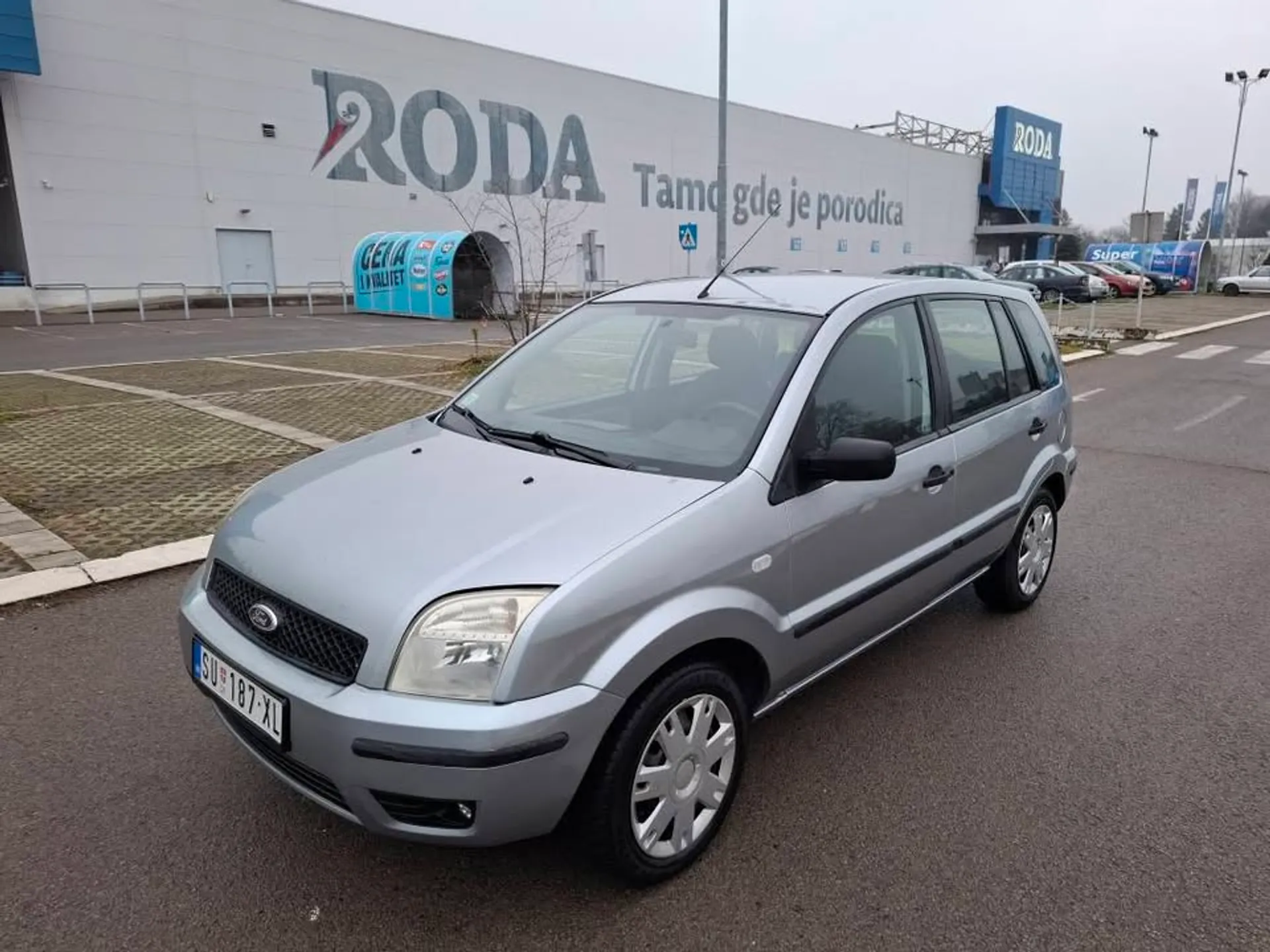 Ford Fusion 2.300 € Benzin, 2005 god. Polovni automobili, polovan auto, prodajem auto na sajtu za polovne automobile prodajemauto.rs