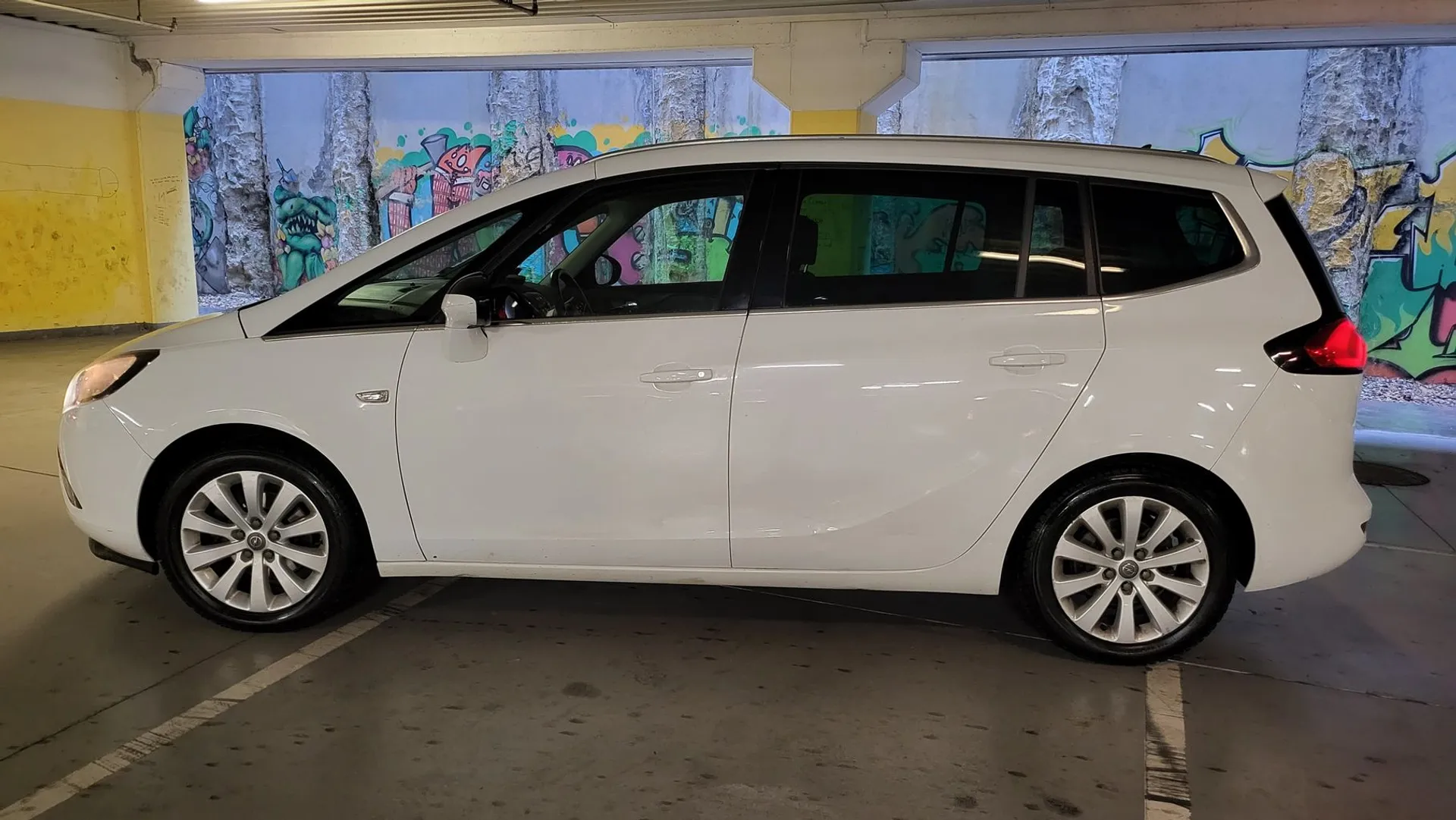 Opel Zafira Opel Zafira tourer 2.0 cdti 6.800 € Dizel, 2014 god. Polovni automobili, polovan auto, prodajem auto na sajtu za polovne automobile prodajemauto.rs