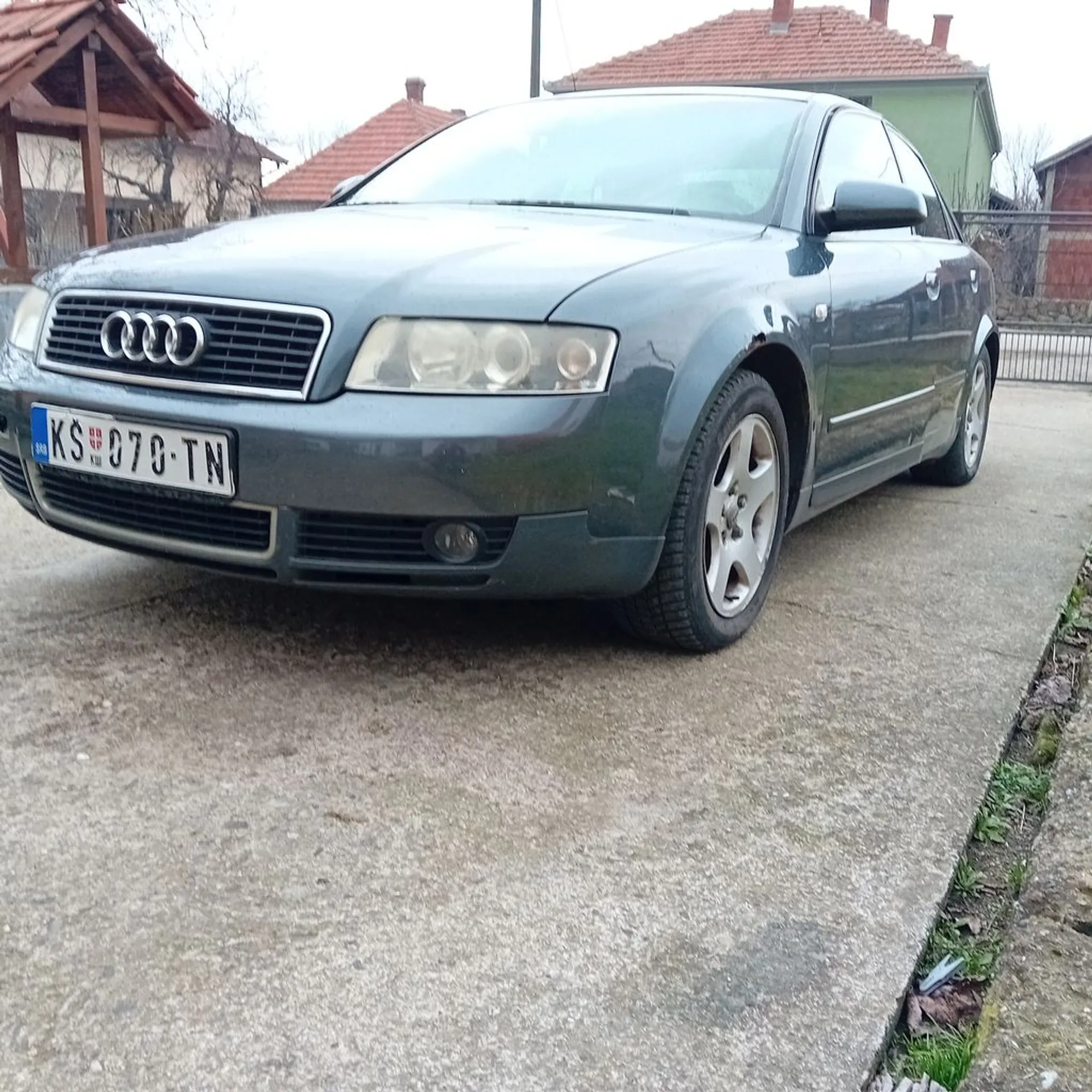 Audi A4 2 1.950 € Benzin + Metan (CNG), 2001 god. Polovni automobili, polovan auto, prodajem auto na sajtu za polovne automobile prodajemauto.rs