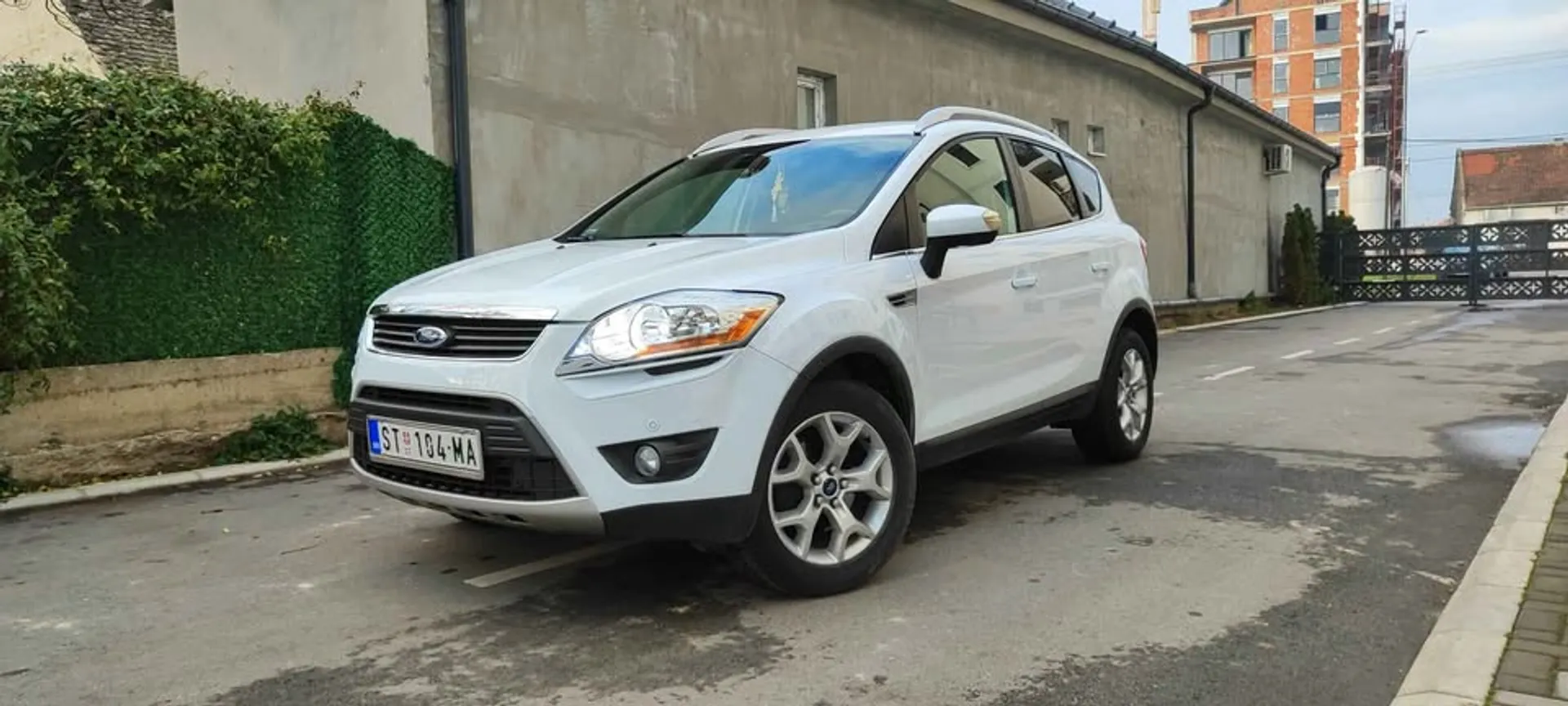 Ford Kuga 2.0 TDCI 8.600 € Dizel, 2011 god. Polovni automobili, polovan auto, prodajem auto na sajtu za polovne automobile prodajemauto.rs
