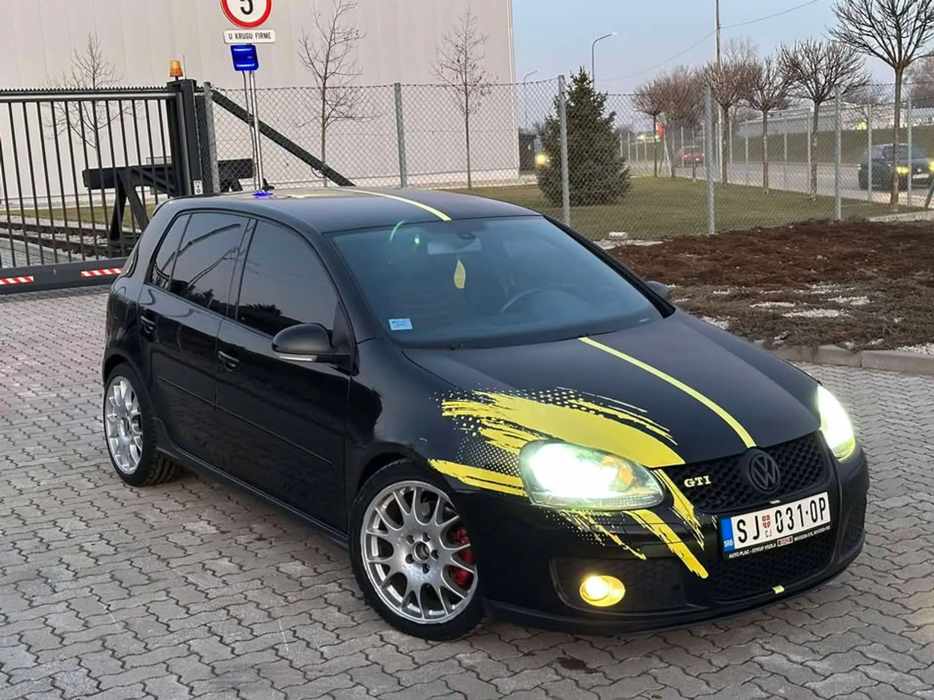 Volkswagen Golf 5 GTI 6.500 € Benzin, 2006 god. Polovni automobili, polovan auto, prodajem auto na sajtu za polovne automobile prodajemauto.rs
