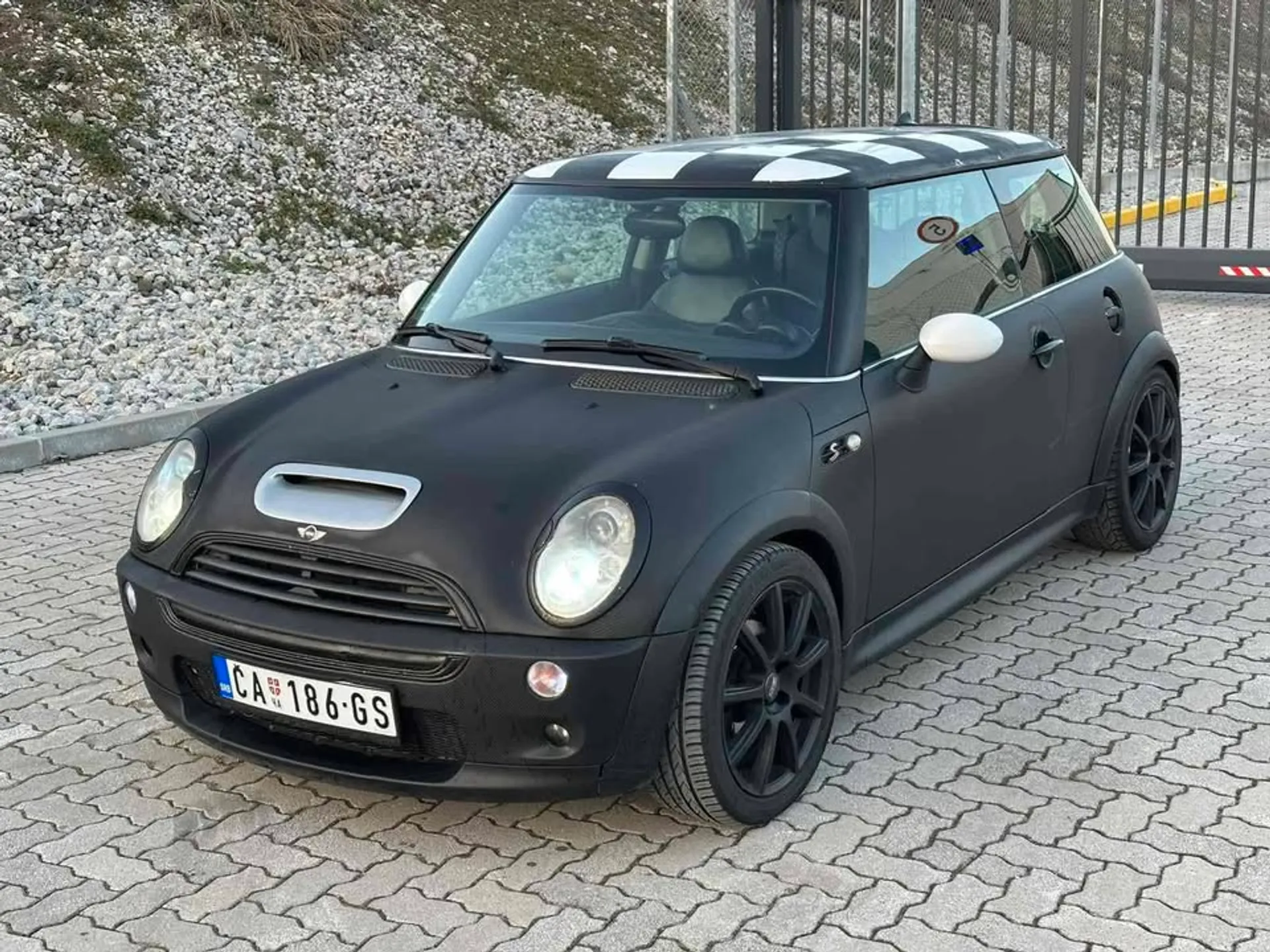 Mini Cooper S 2.999 € Benzin, 2004 god. Polovni automobili, polovan auto, prodajem auto na sajtu za polovne automobile prodajemauto.rs