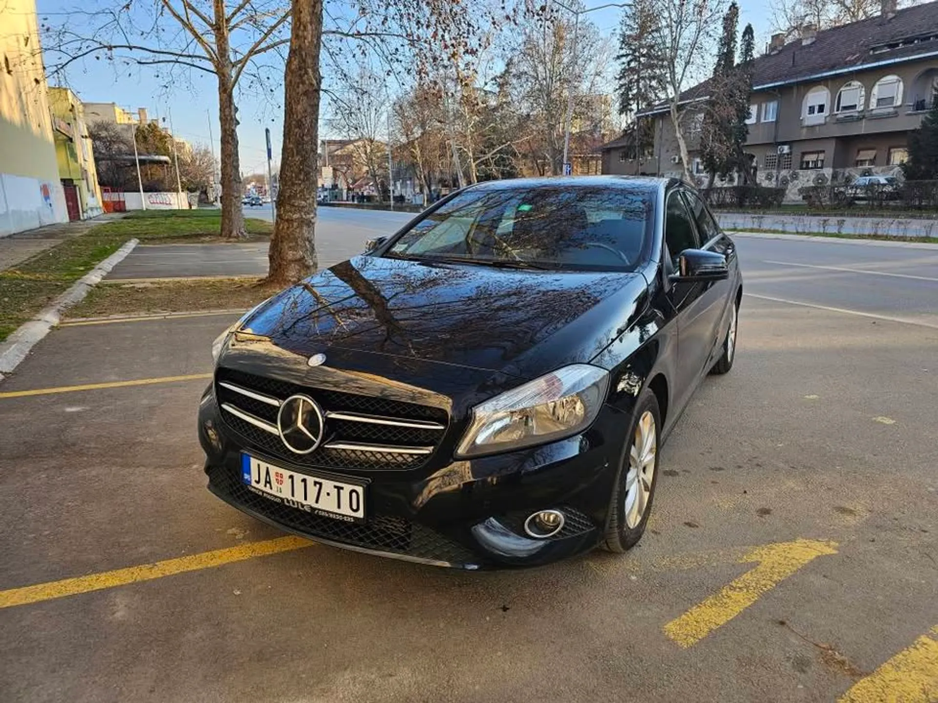 Mercedes-Benz A 180 1.6 Turbo 12.490 € Benzin, 2015 god. Polovni automobili, polovan auto, prodajem auto na sajtu za polovne automobile prodajemauto.rs
