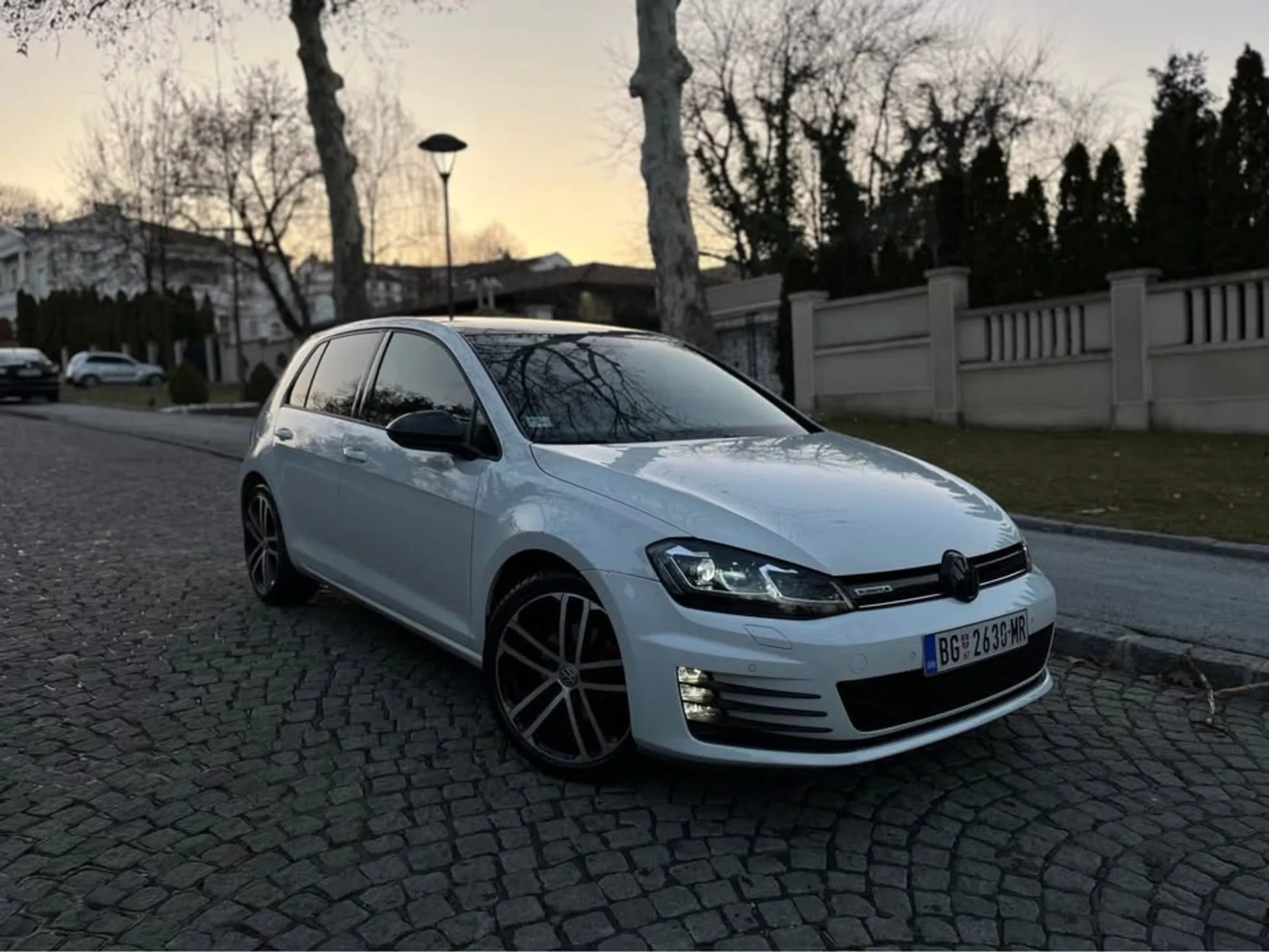 Volkswagen Golf 12.300 € Benzin + Metan (CNG), 2015 god. Polovni automobili, polovan auto, prodajem auto na sajtu za polovne automobile prodajemauto.rs