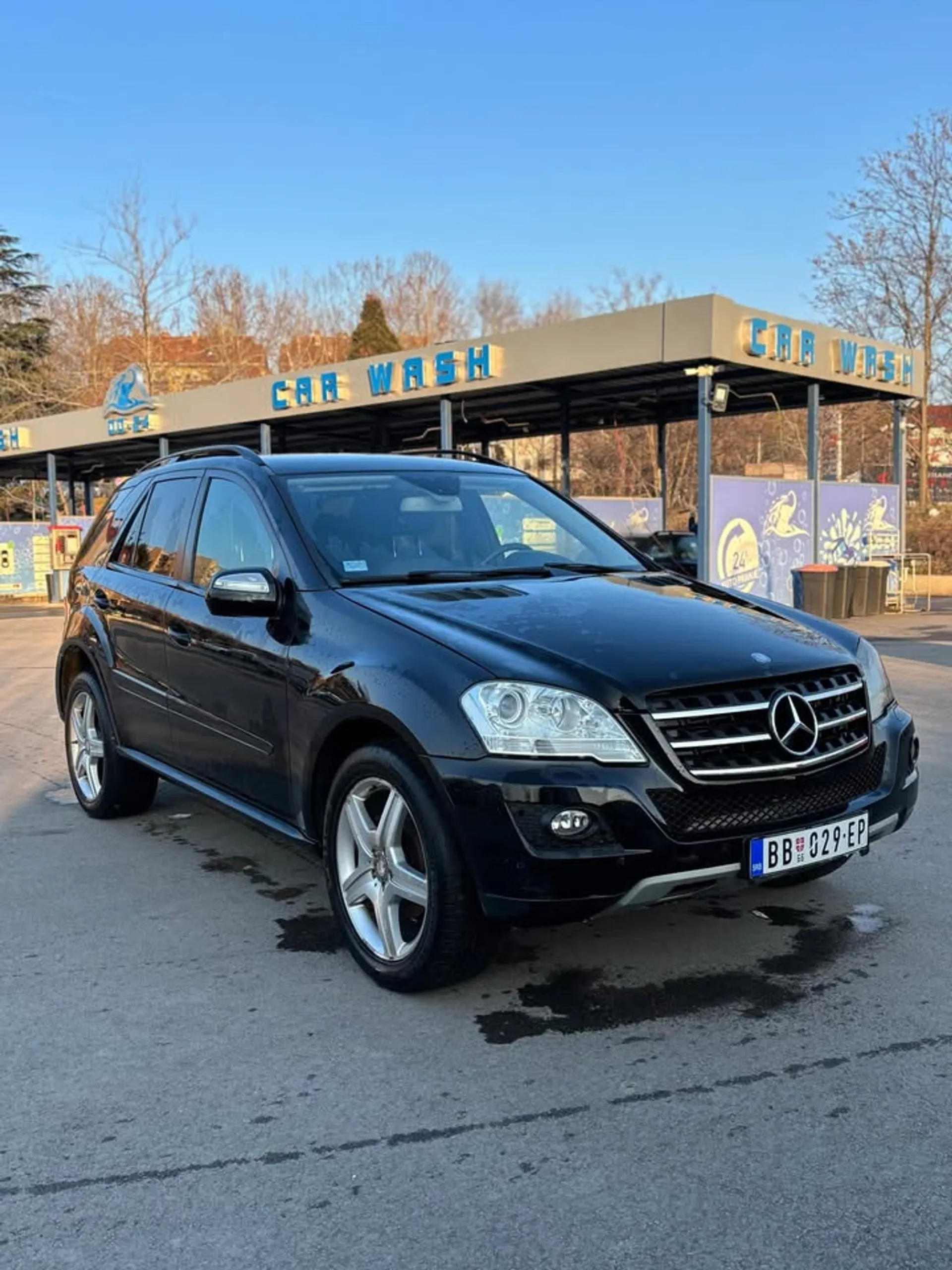Mercedes-Benz ML 320 Restyling K.E.S. 9.699 € Benzin, 2009 god. Polovni automobili, polovan auto, prodajem auto na sajtu za polovne automobile prodajemauto.rs