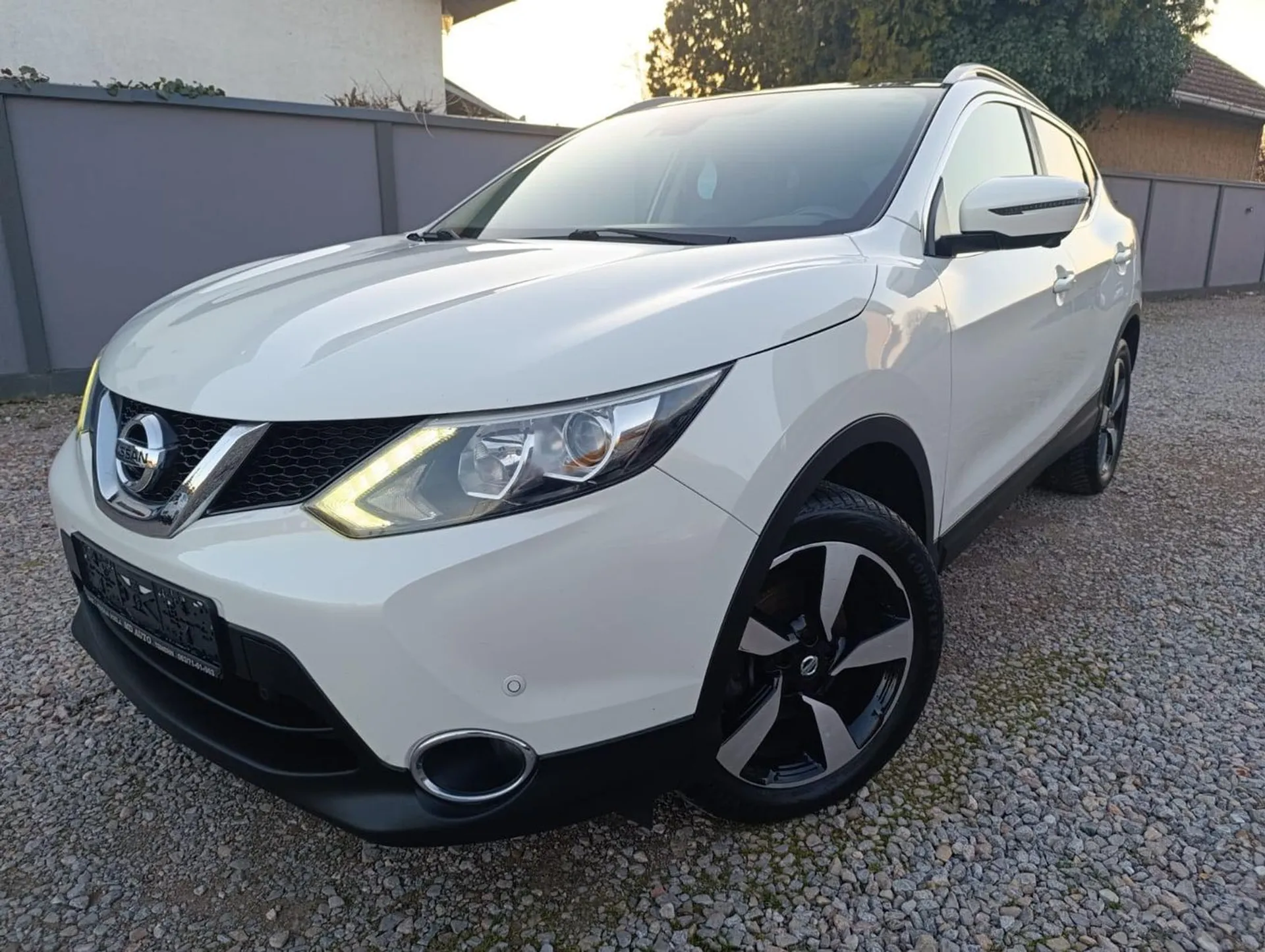 Nissan Qashqai 1.5 dci Tekna 11.950 € Dizel, 2017 god. Polovni automobili, polovan auto, prodajem auto na sajtu za polovne automobile prodajemauto.rs