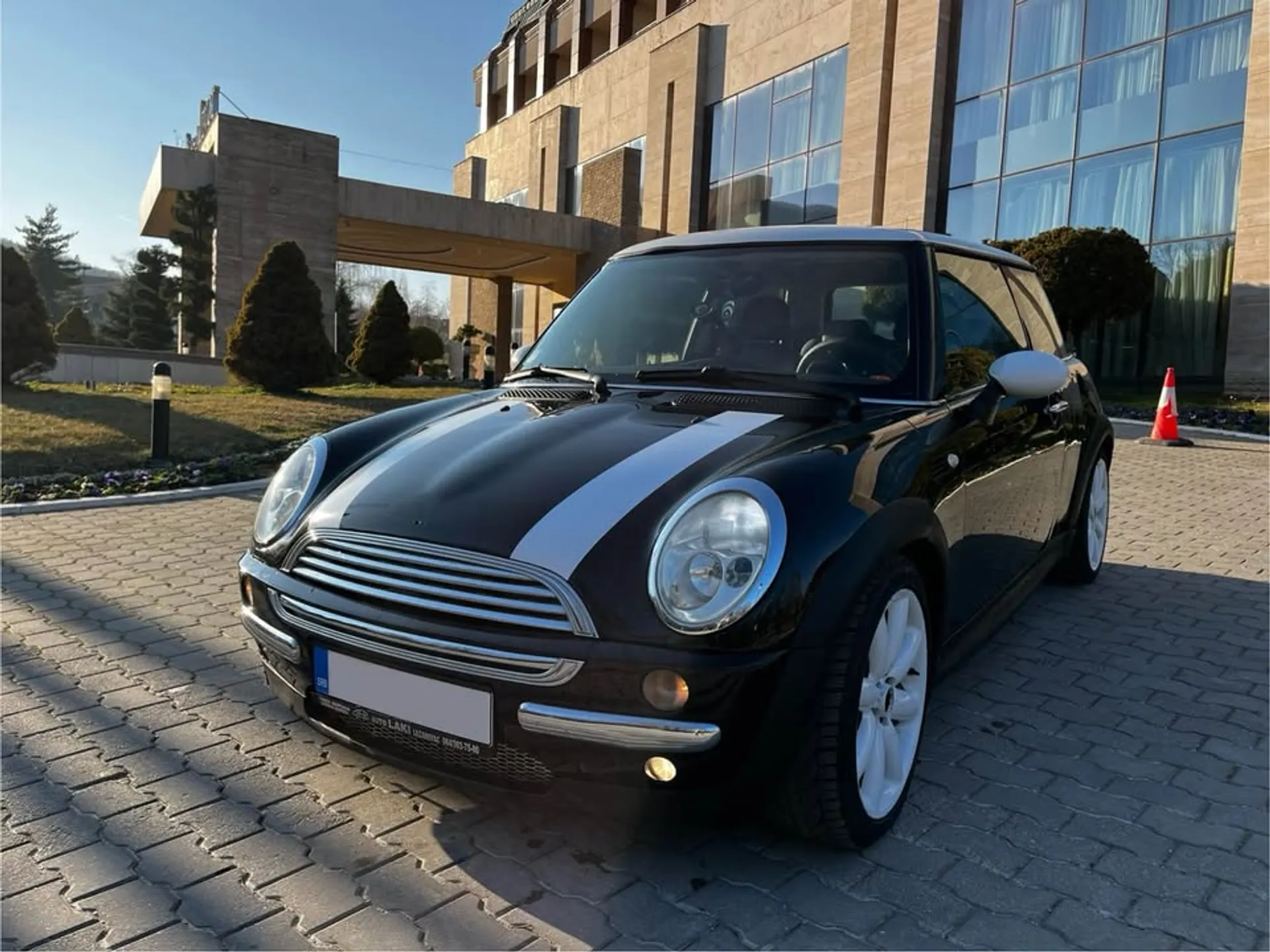 Mini Cooper 1.6 2.400 € Benzin, 2003 god. Polovni automobili, polovan auto, prodajem auto na sajtu za polovne automobile prodajemauto.rs