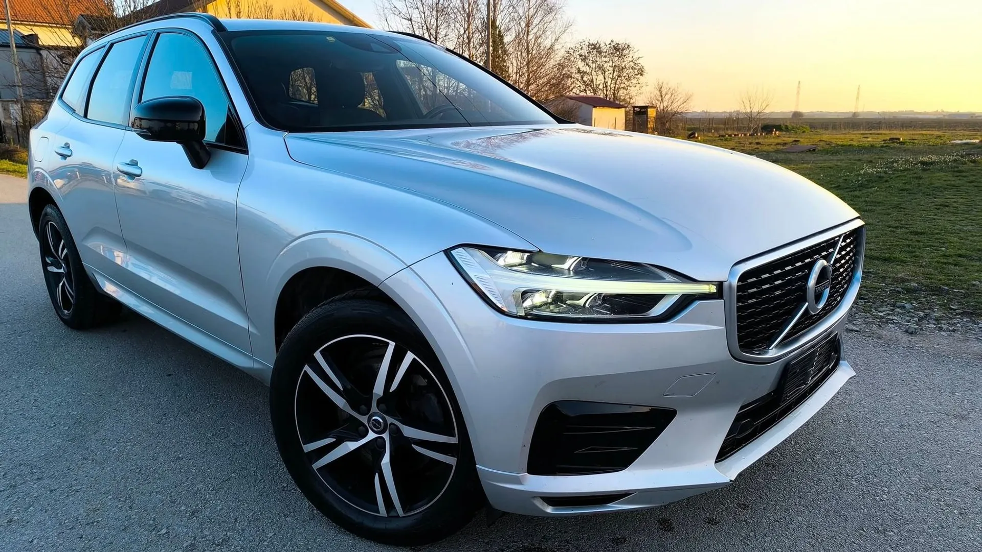 Volvo XC60 Rdesign/HIBRID 22.700 € Dizel, 2020 god. Polovni automobili, polovan auto, prodajem auto na sajtu za polovne automobile prodajemauto.rs