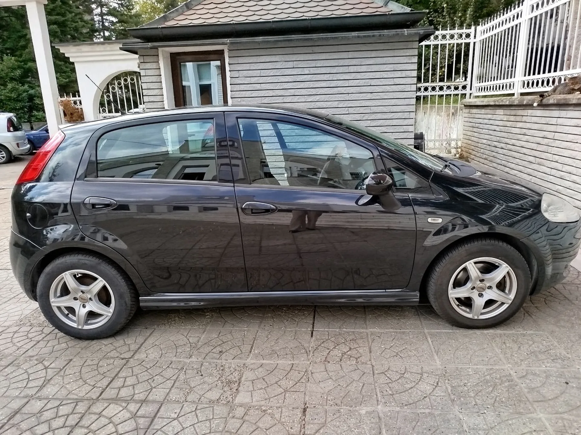 Fiat Grande Punto 1.3 MJT 3.200 € Dizel, 2011 god. Polovni automobili, polovan auto, prodajem auto na sajtu za polovne automobile prodajemauto.rs
