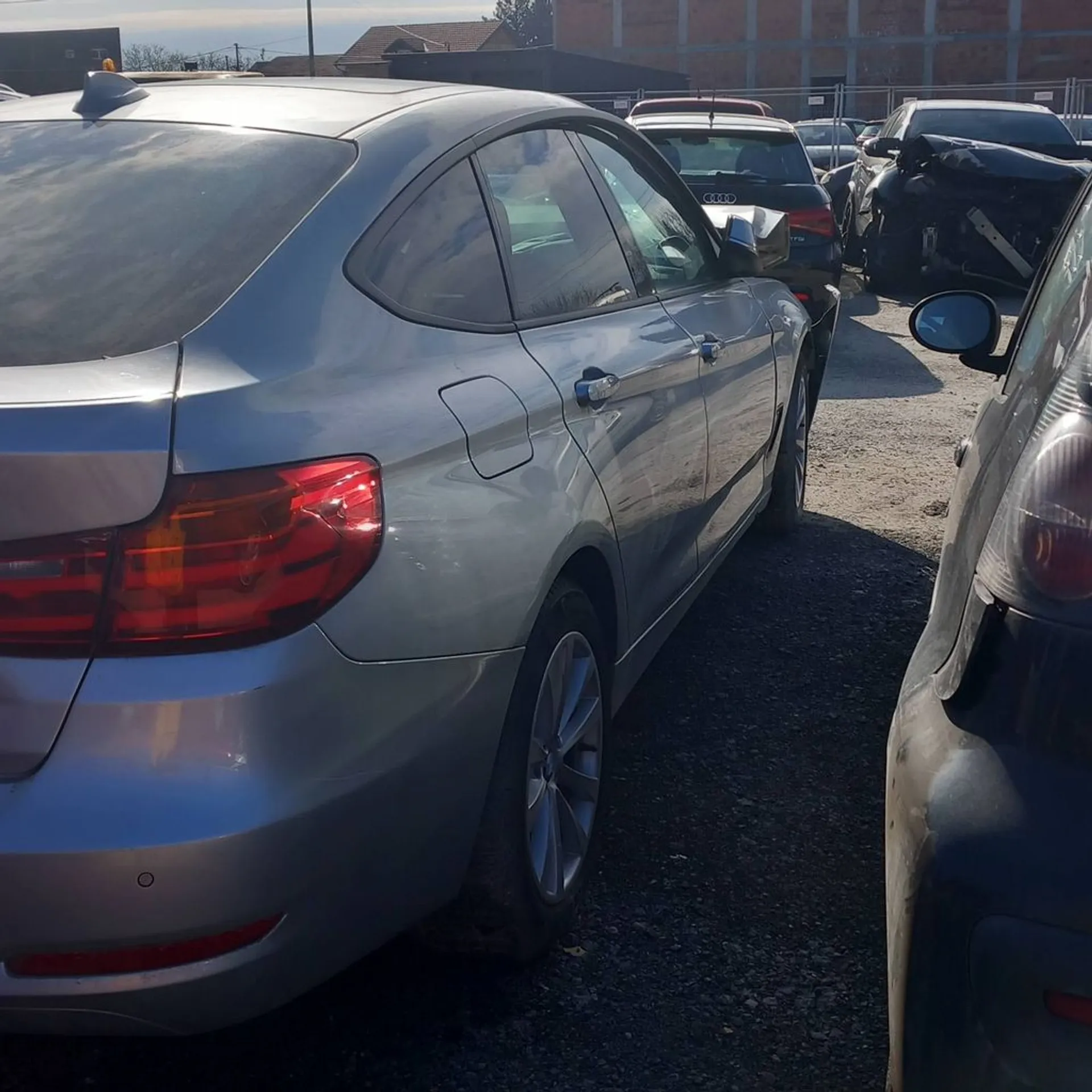 BMW 3 Series 318 D GT 6.000 € Dizel, 2013 god. Polovni automobili, polovan auto, prodajem auto na sajtu za polovne automobile prodajemauto.rs