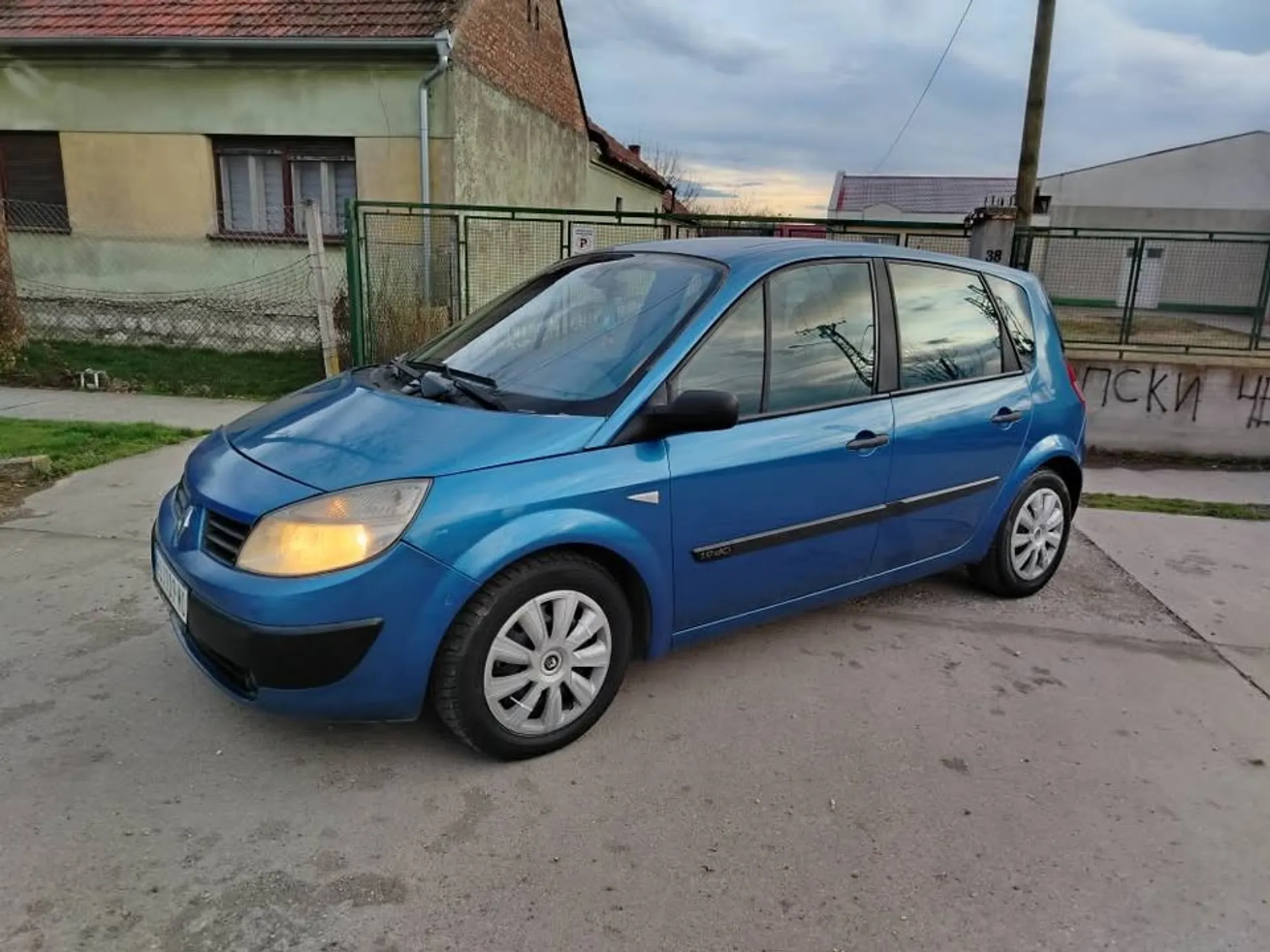 Renault Scenic 1.250 € Dizel, 2005 god. Polovni automobili, polovan auto, prodajem auto na sajtu za polovne automobile prodajemauto.rs