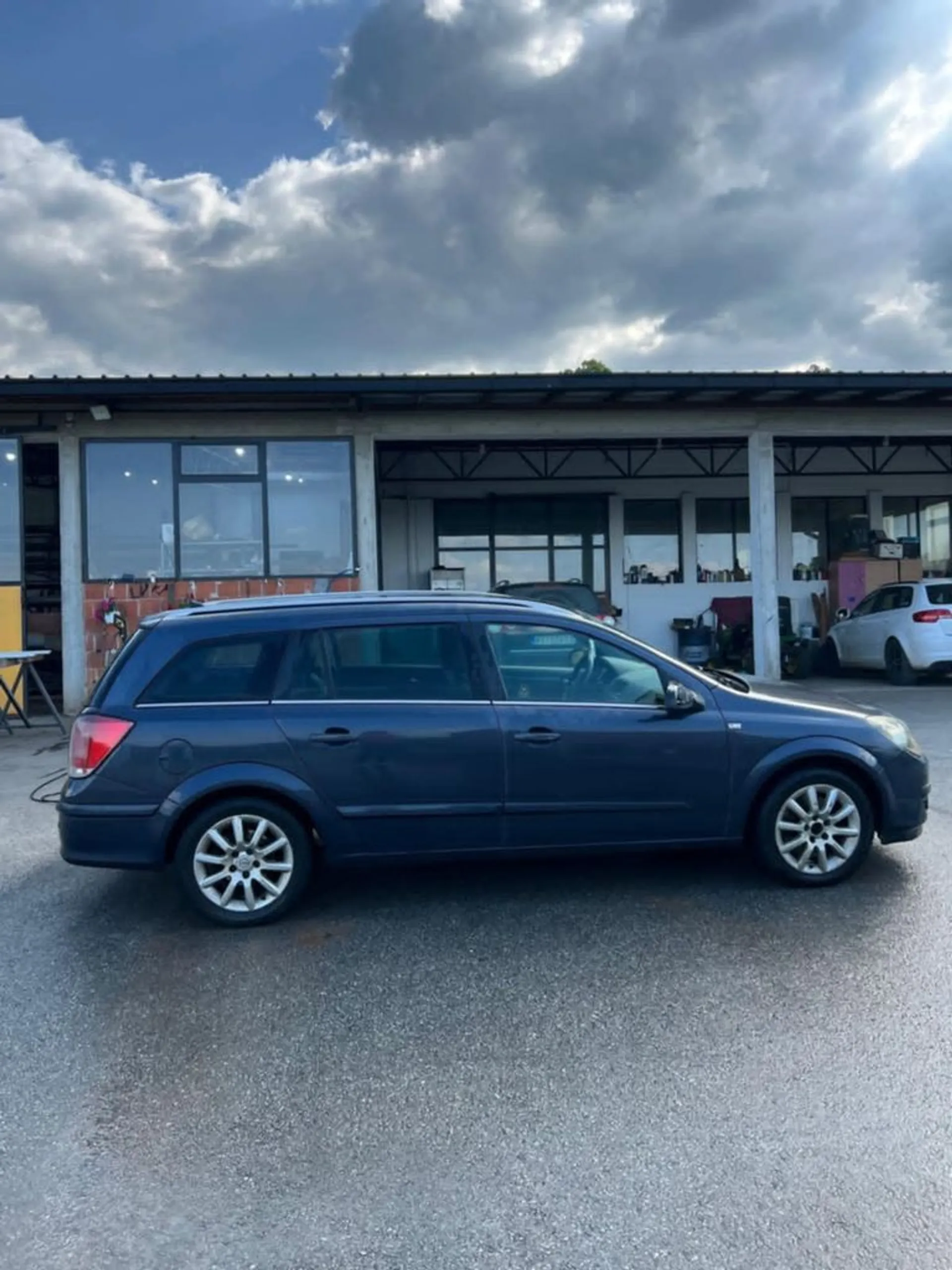 Opel Astra H 1.9 1.800 € Dizel, 2006 god. Polovni automobili, polovan auto, prodajem auto na sajtu za polovne automobile prodajemauto.rs